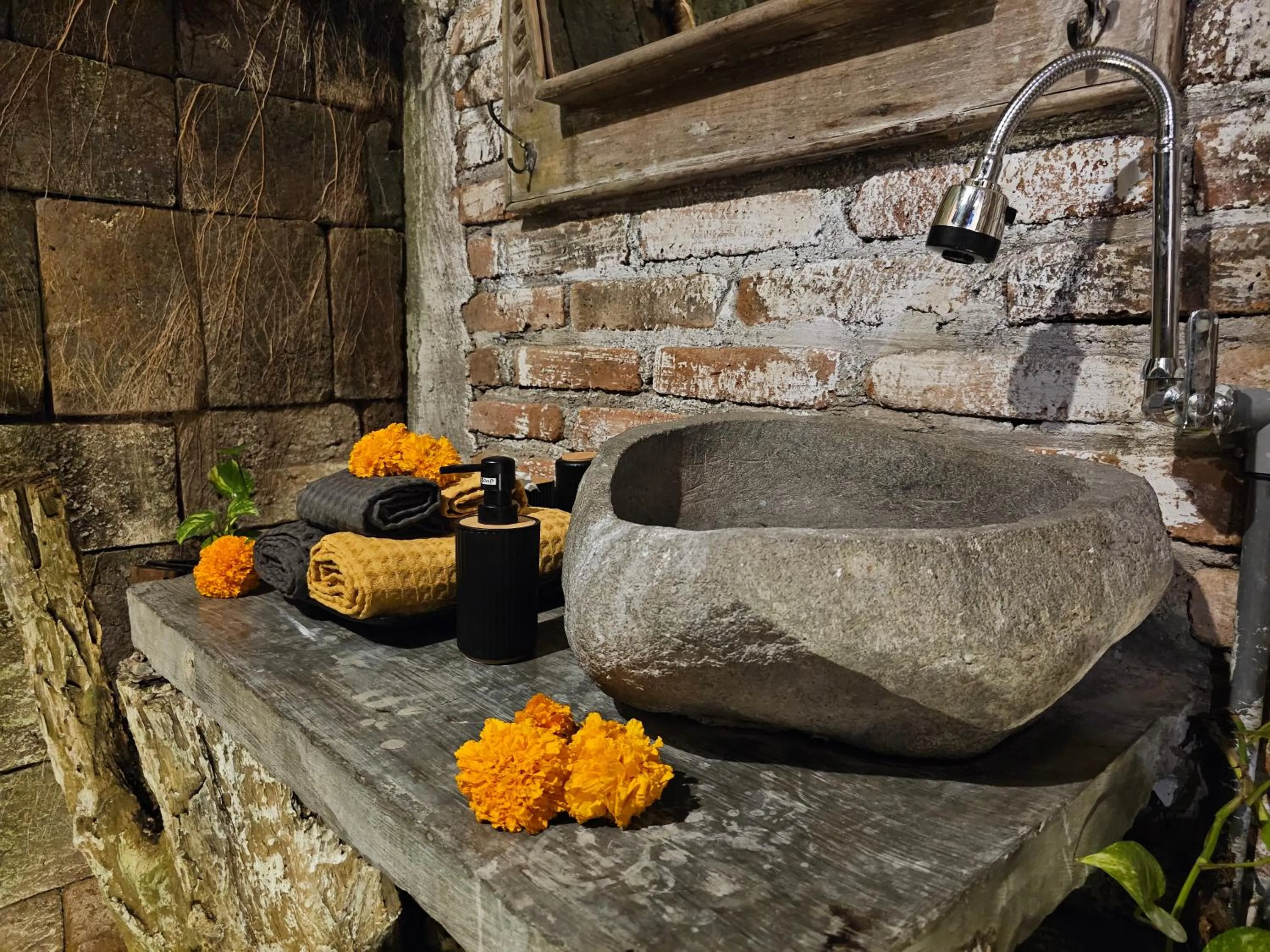 Bathroom in Santhiku Hotel & SPA