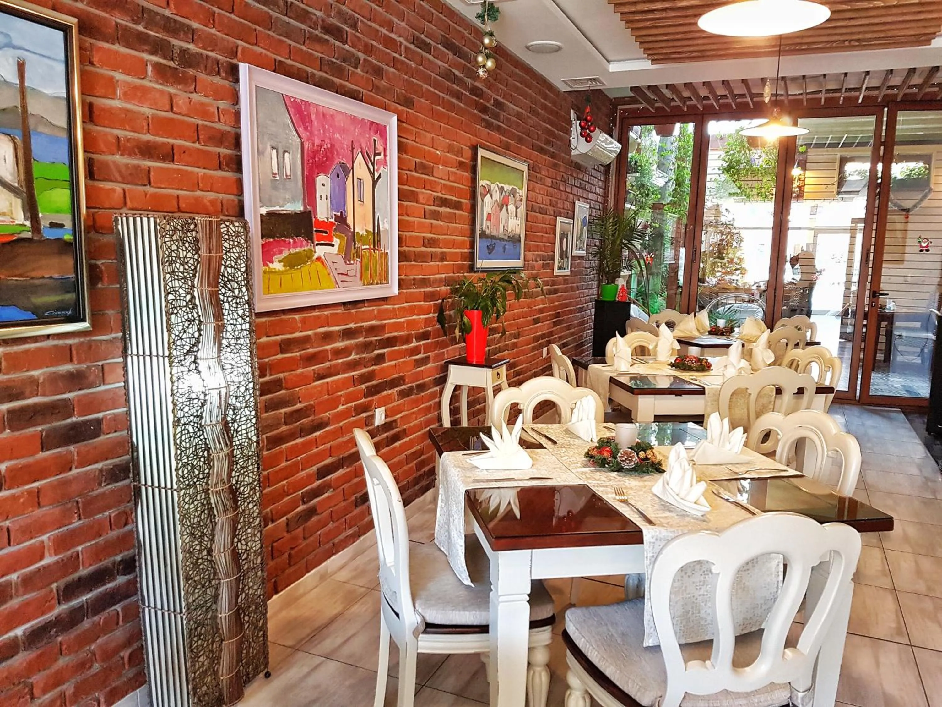 Lombardi Family Hotel