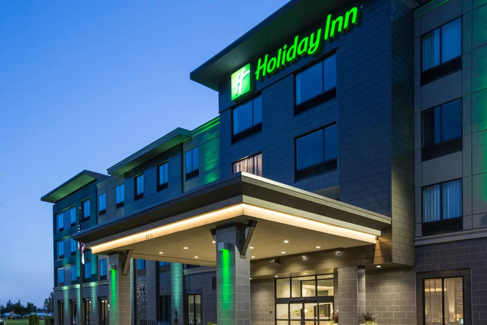 Property building in Holiday Inn Portland West - Hillsboro by IHG
