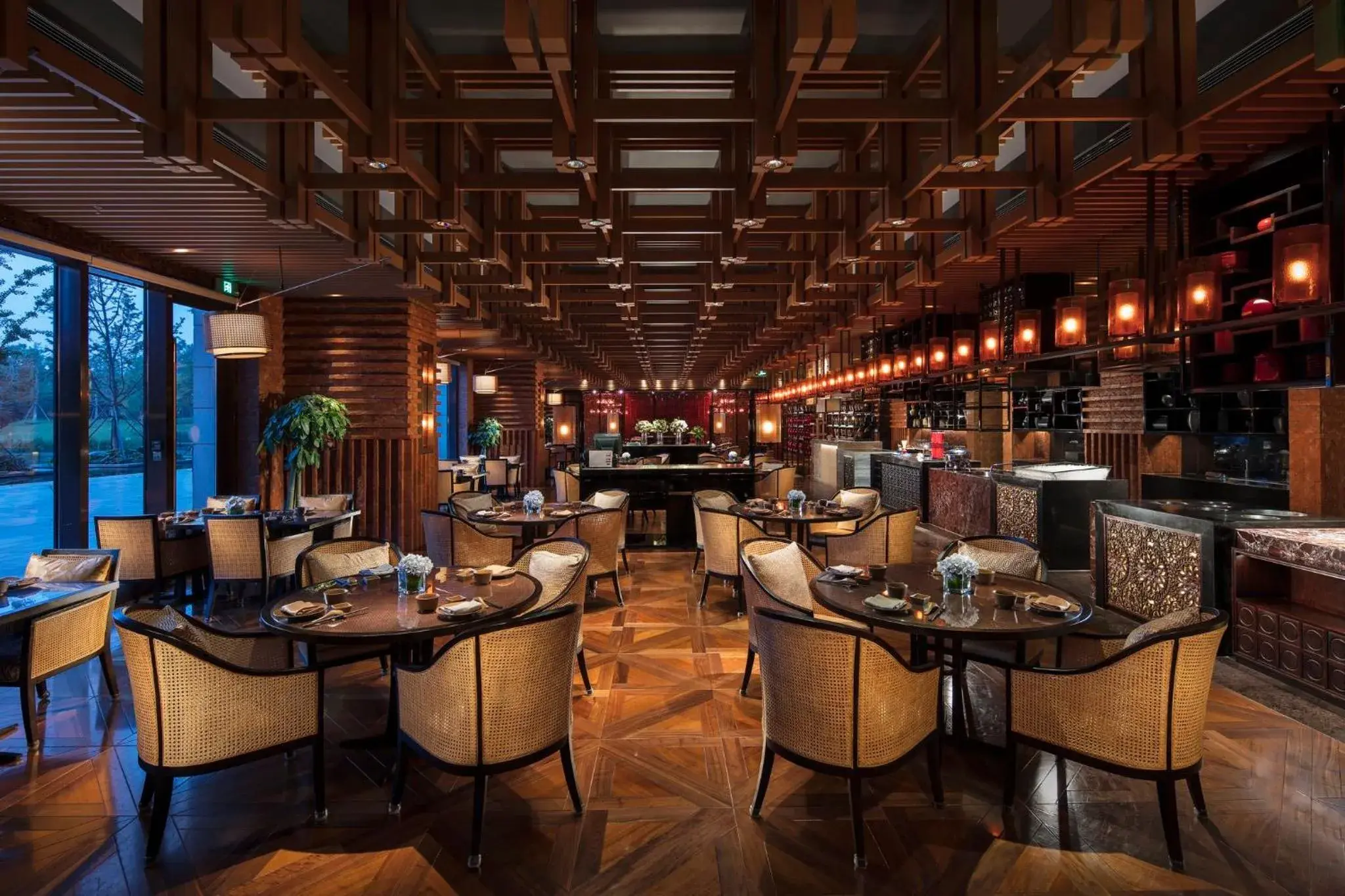 Restaurant/places to eat in InterContinental Nantong by IHG-Best view of yangtze Restaurant/places to eat in InterContinental Nantong by IHG-Best view of yangtze