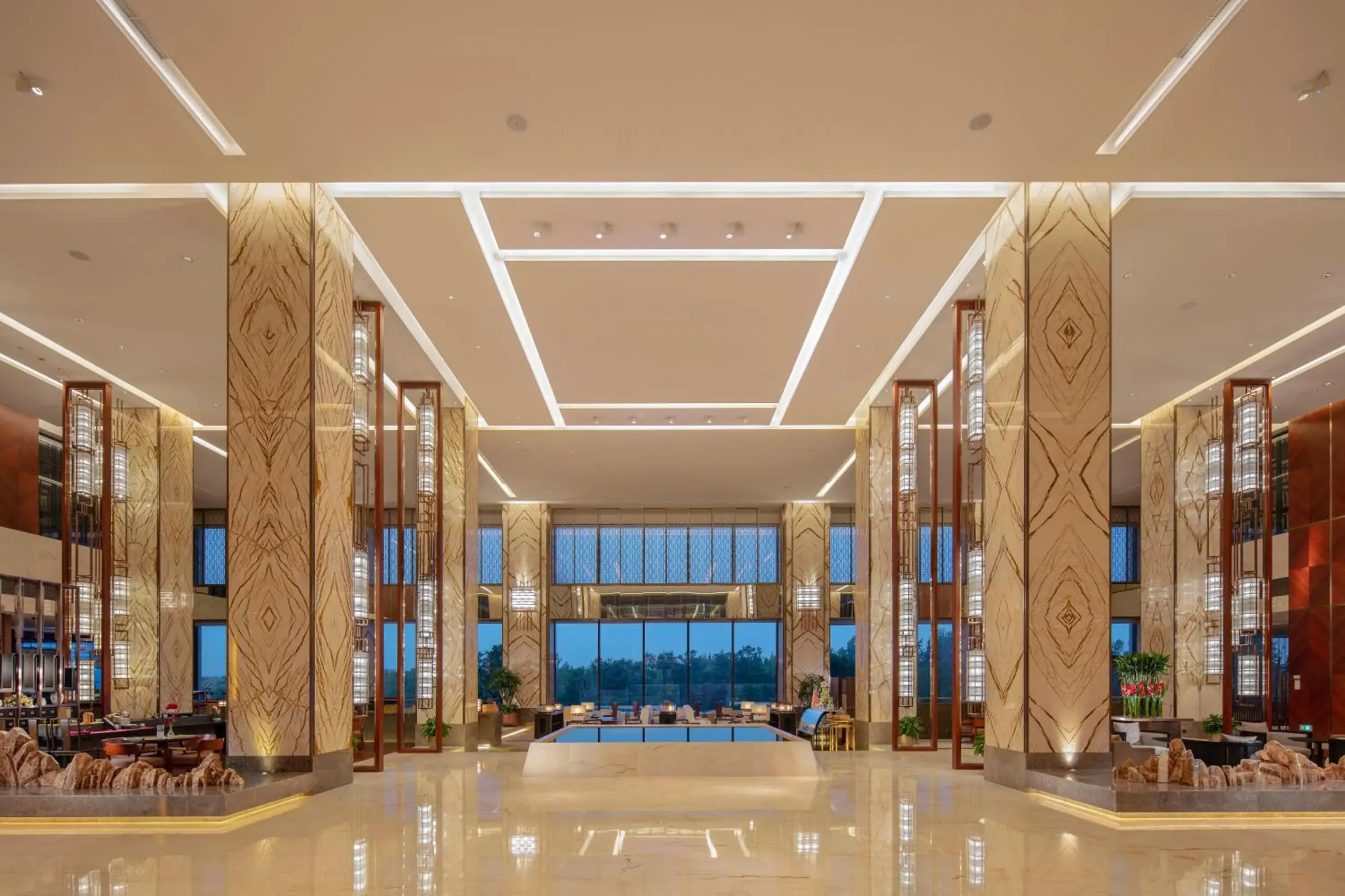 Property building in InterContinental Nantong by IHG-Best view of yangtze Property building in InterContinental Nantong by IHG-Best view of yangtze