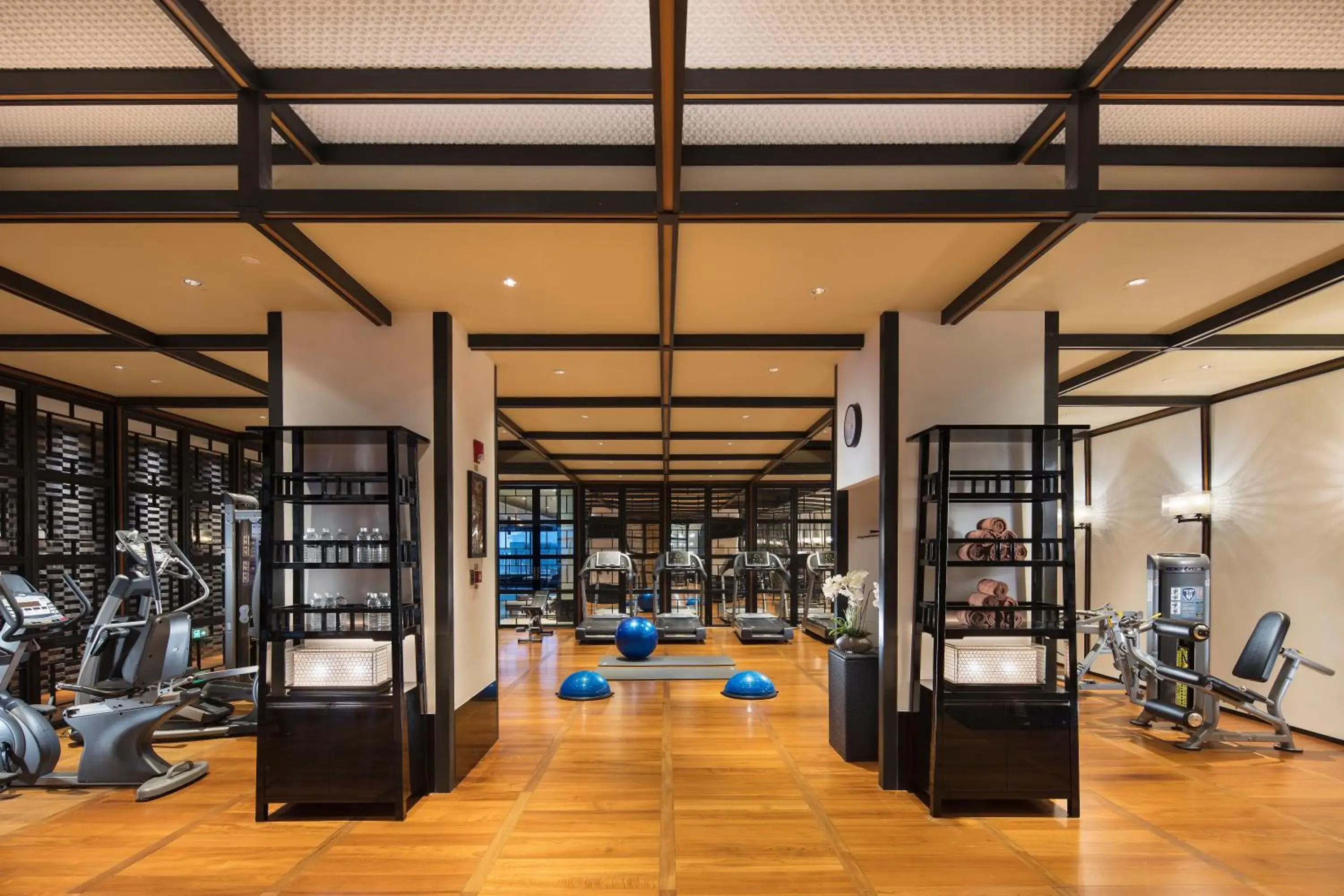 Fitness centre/facilities in InterContinental Nantong by IHG-Best view of yangtze Fitness centre/facilities in InterContinental Nantong by IHG-Best view of yangtze