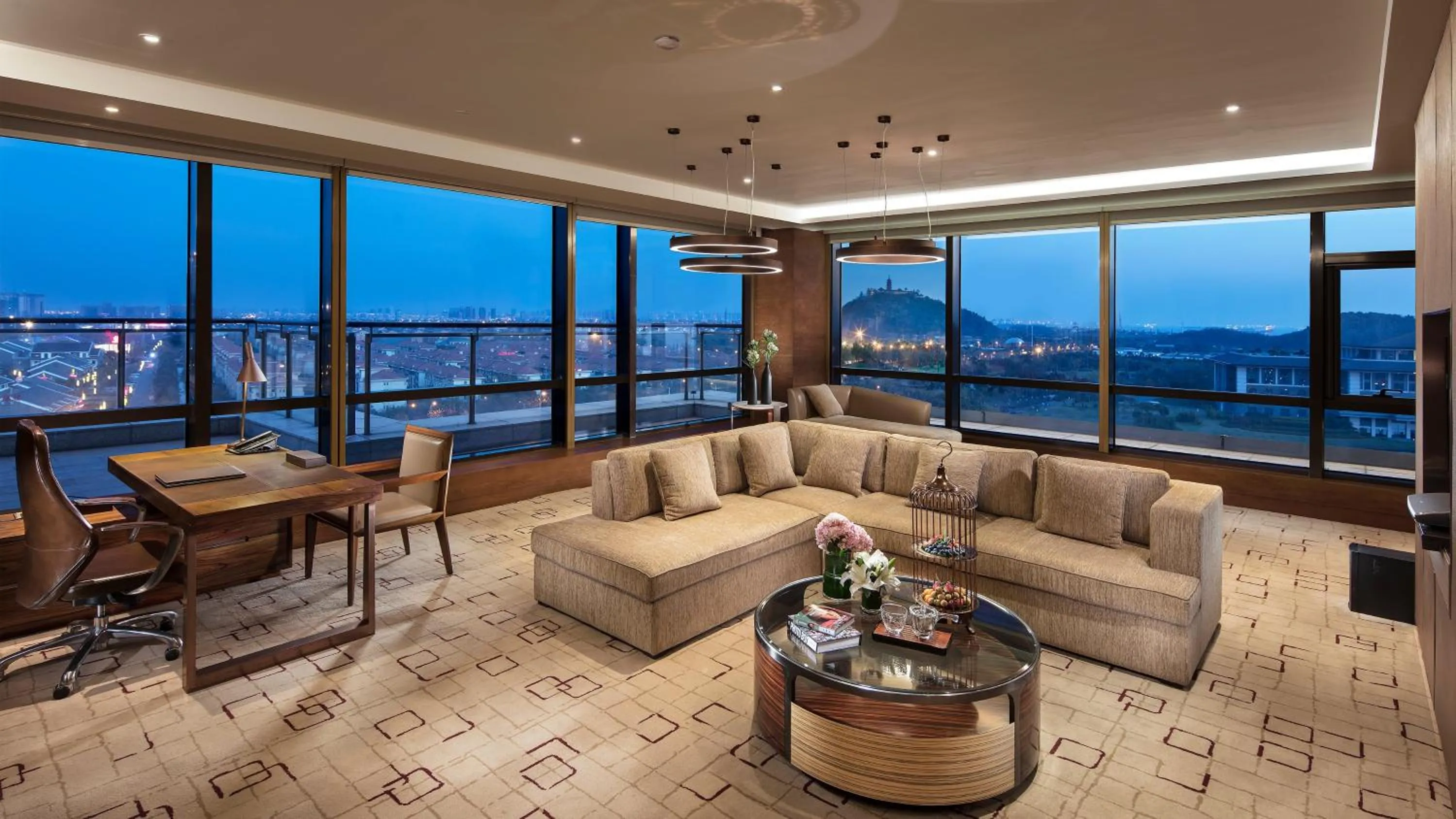 Photo of the whole room in InterContinental Nantong by IHG-Best view of yangtze