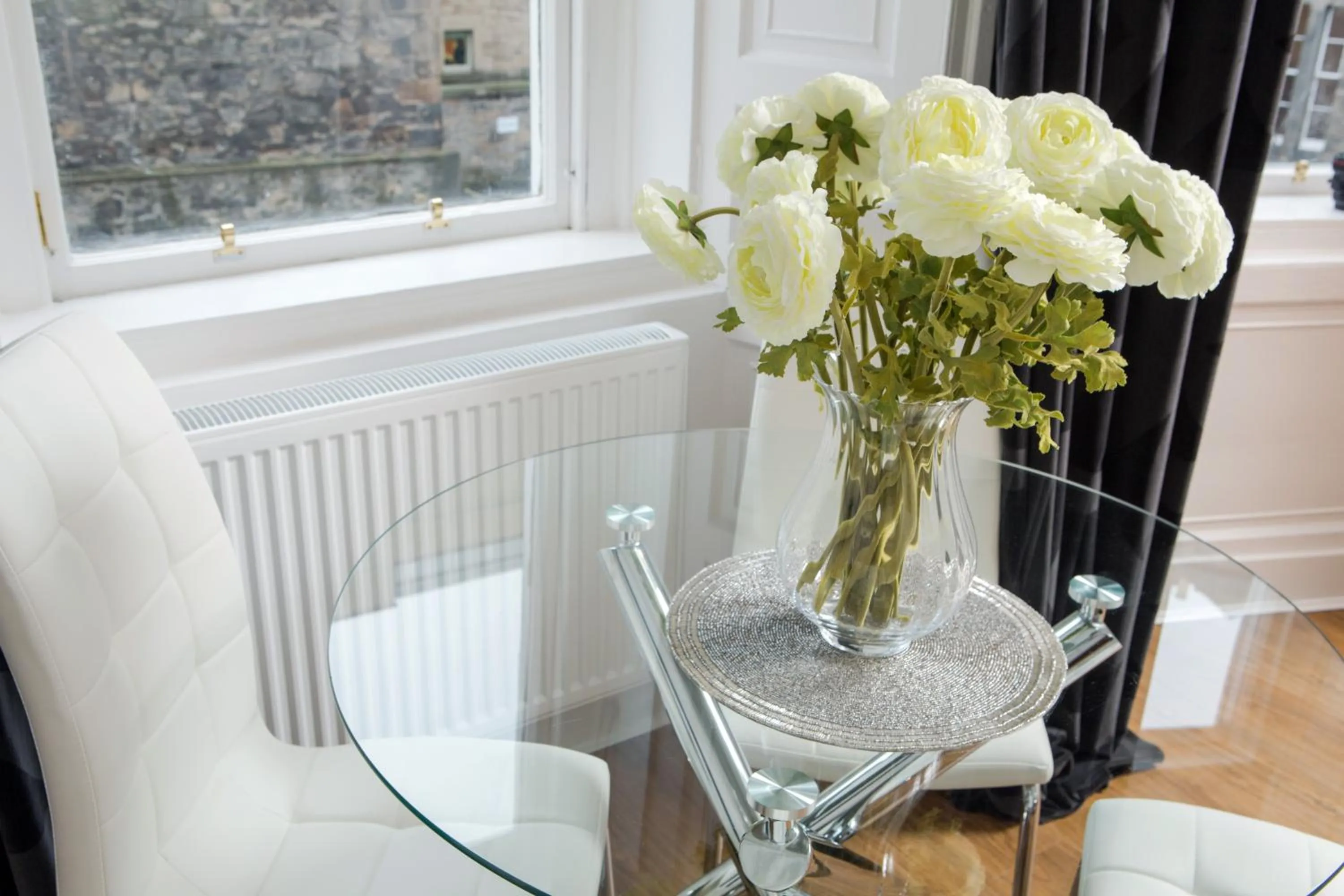 Decorative detail in Edinburgh Castle Apartments