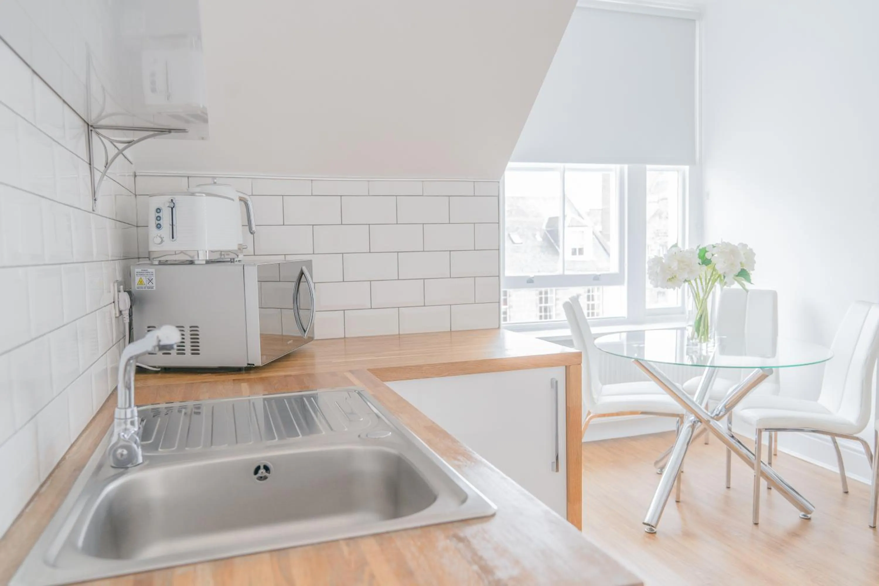 Coffee/tea facilities in Edinburgh Castle Apartments