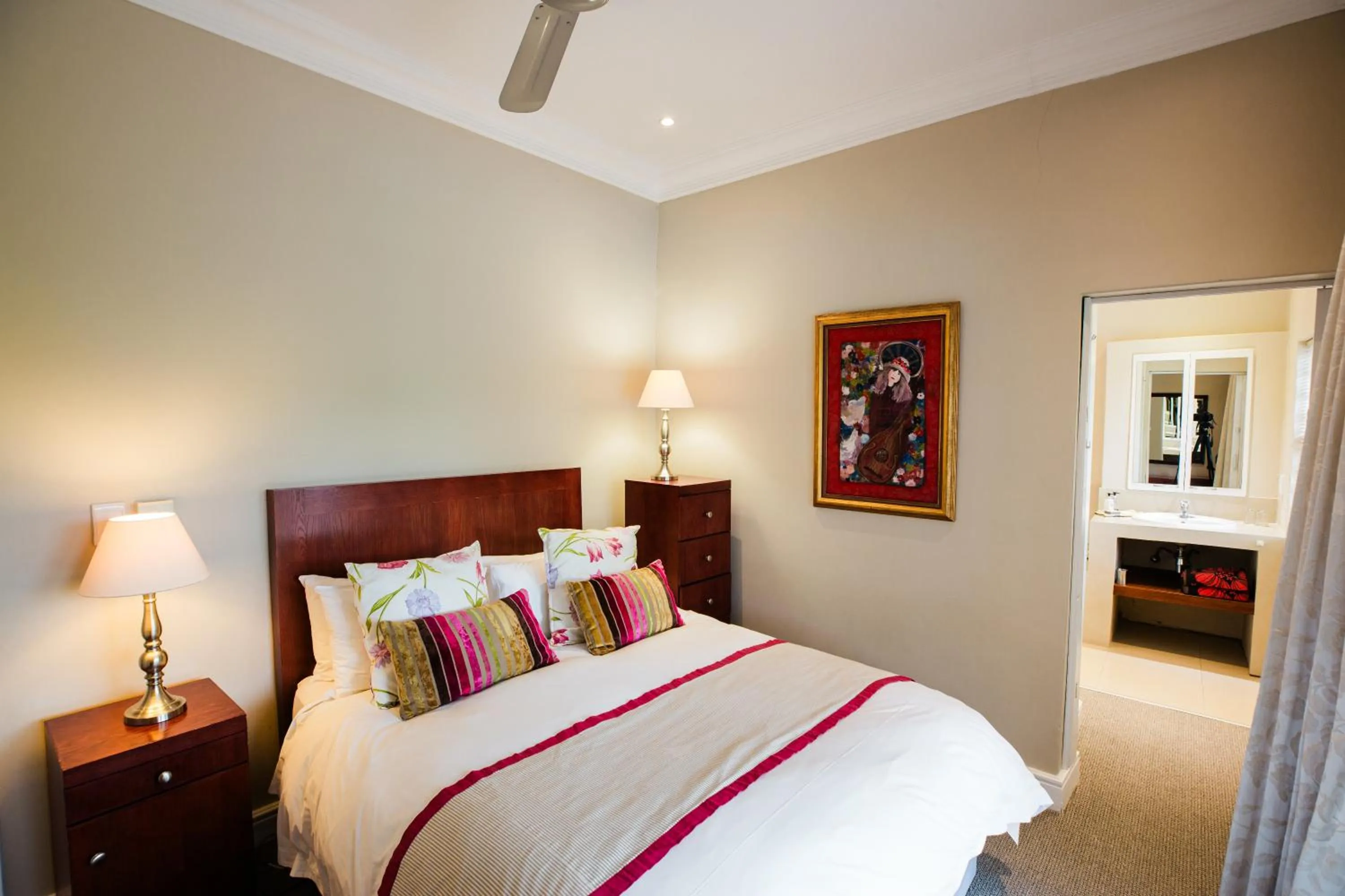 Bedroom, Bed in Marshden Estate