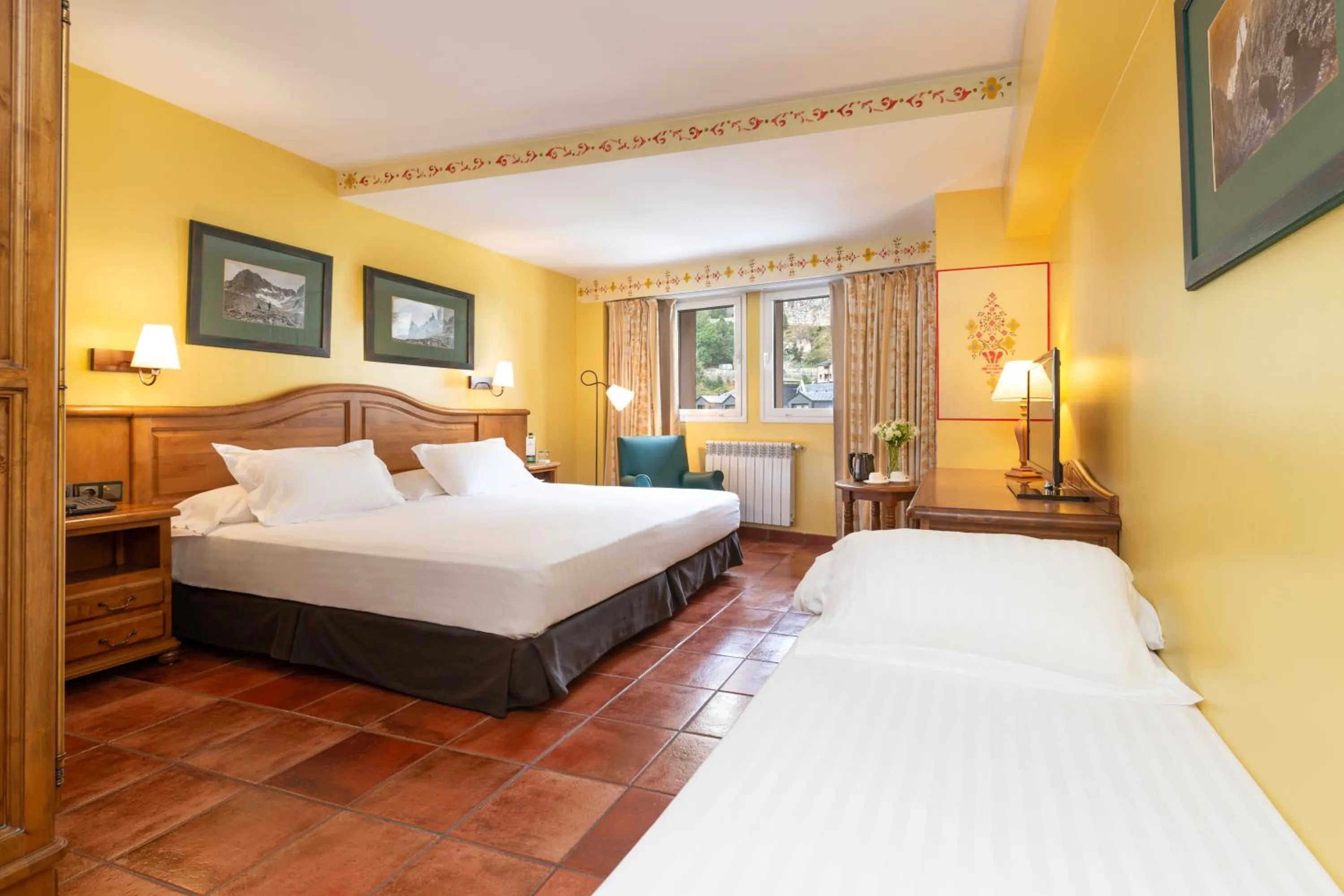 Bed in Ski Plaza Hotel & Wellness