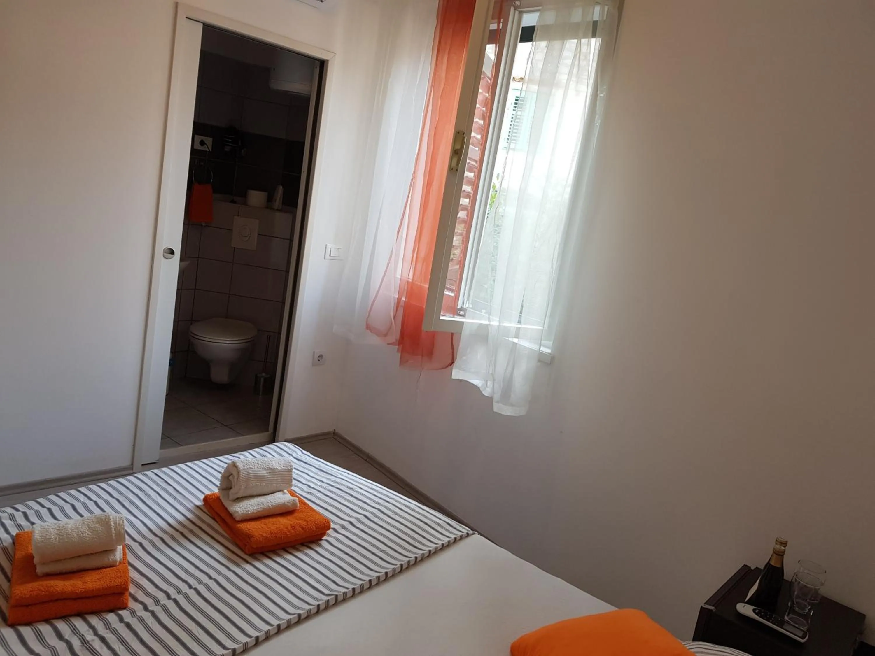 Bed in Micro Rooms