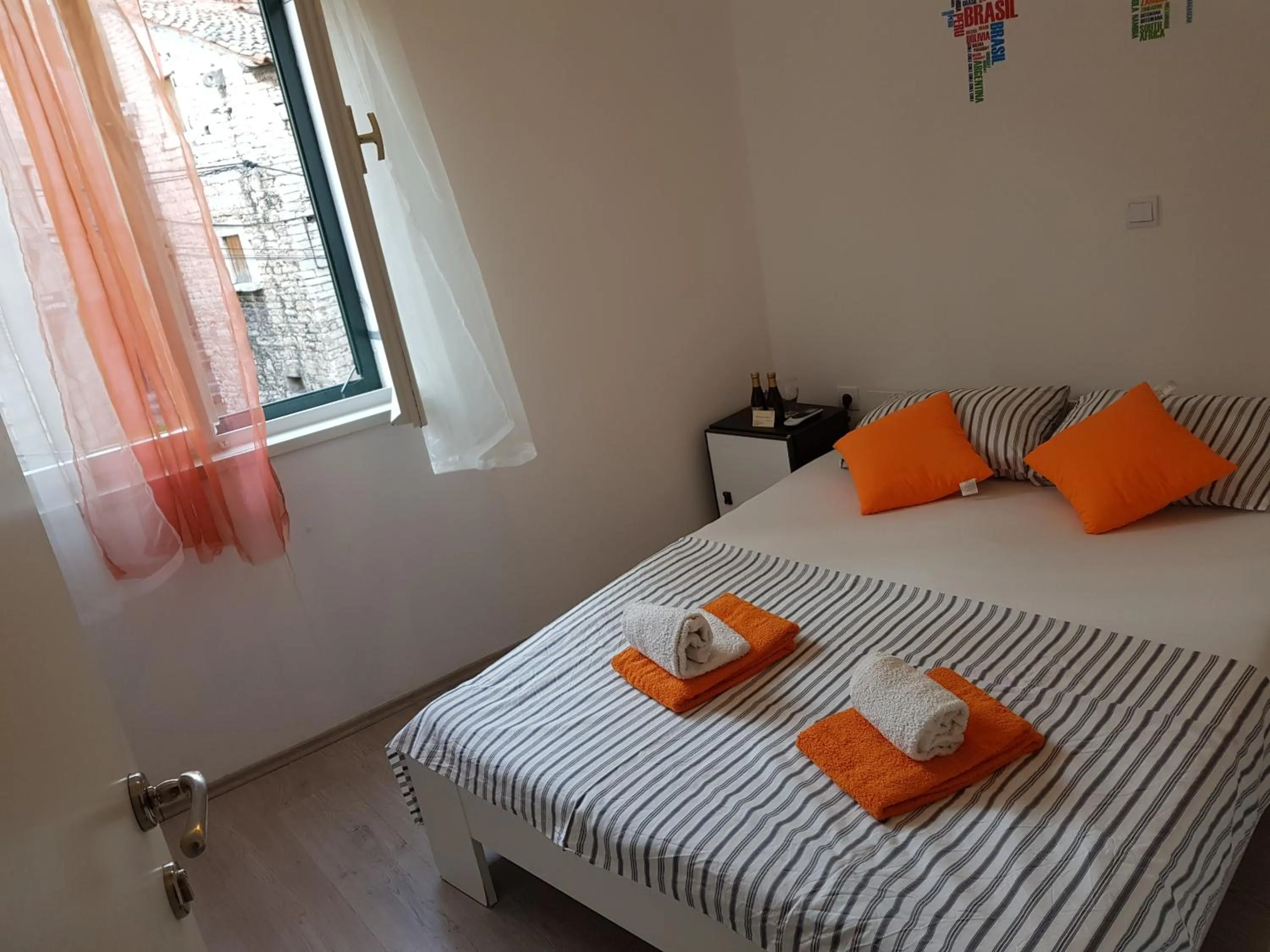 Bed in Micro Rooms