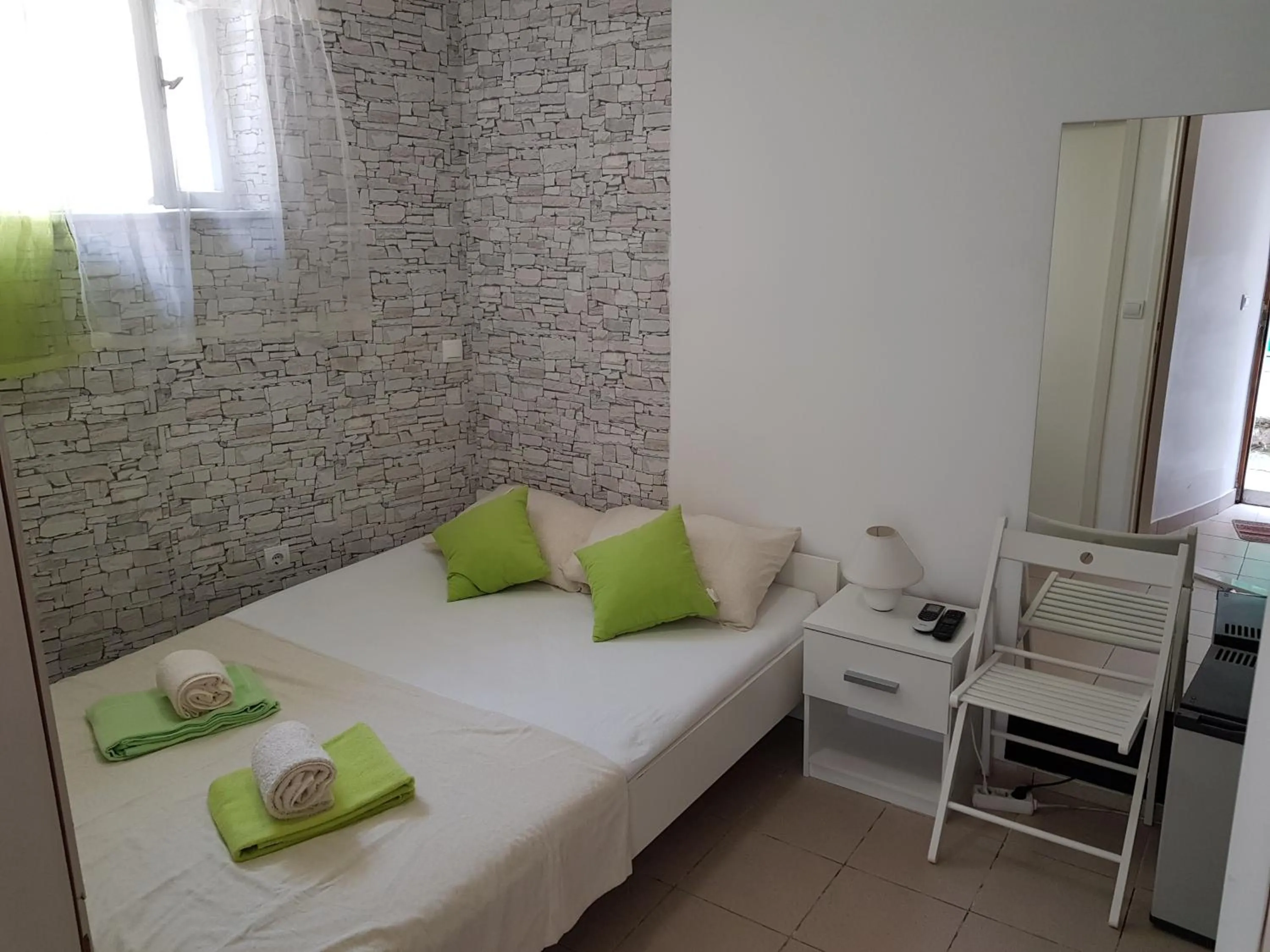 Bed in Micro Rooms