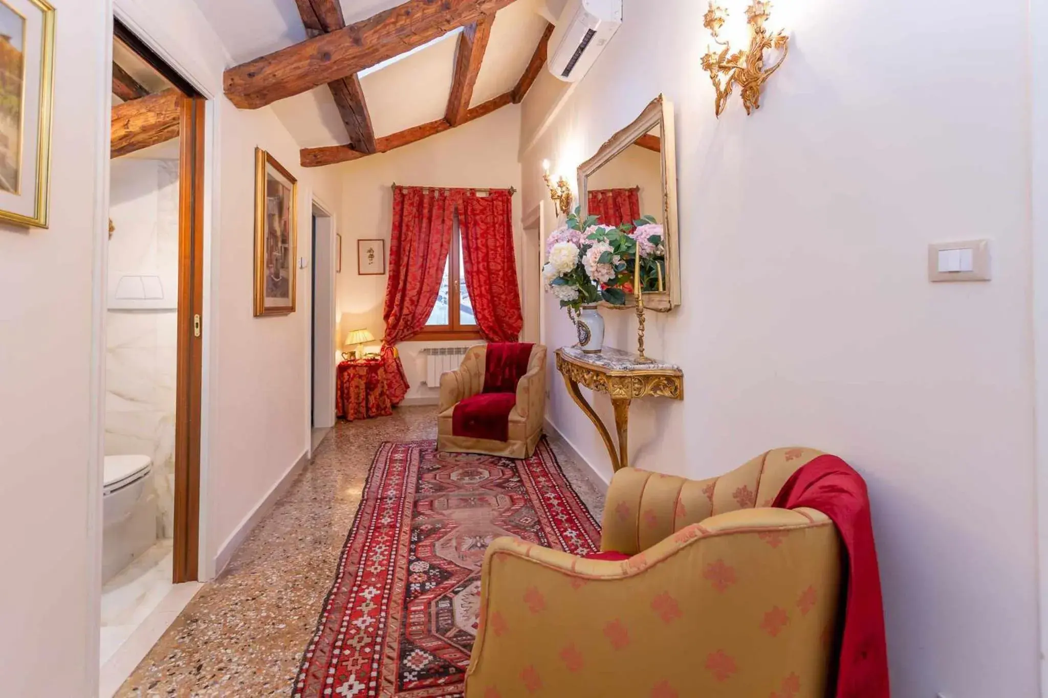 San Lio Suite:Close to S Marco square & wi-fi San Lio Suite:Close to S Marco square & wi-fi