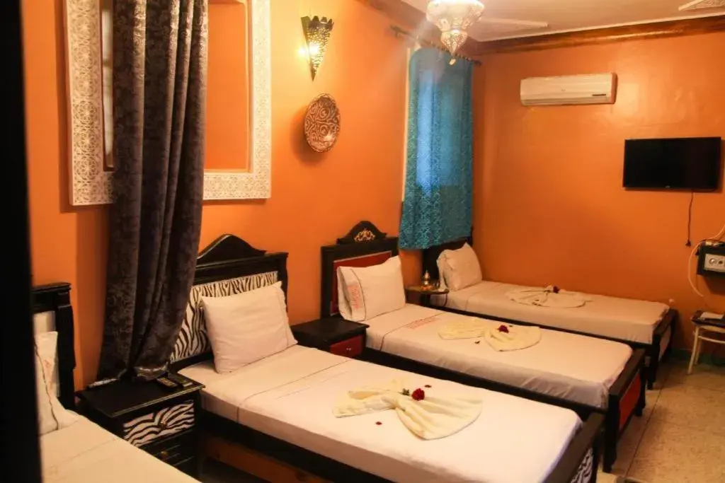 Comfort Quadruple Room - single occupancy in Dar Berrada-Ziat Comfort Quadruple Room - single occupancy in Dar Berrada-Ziat