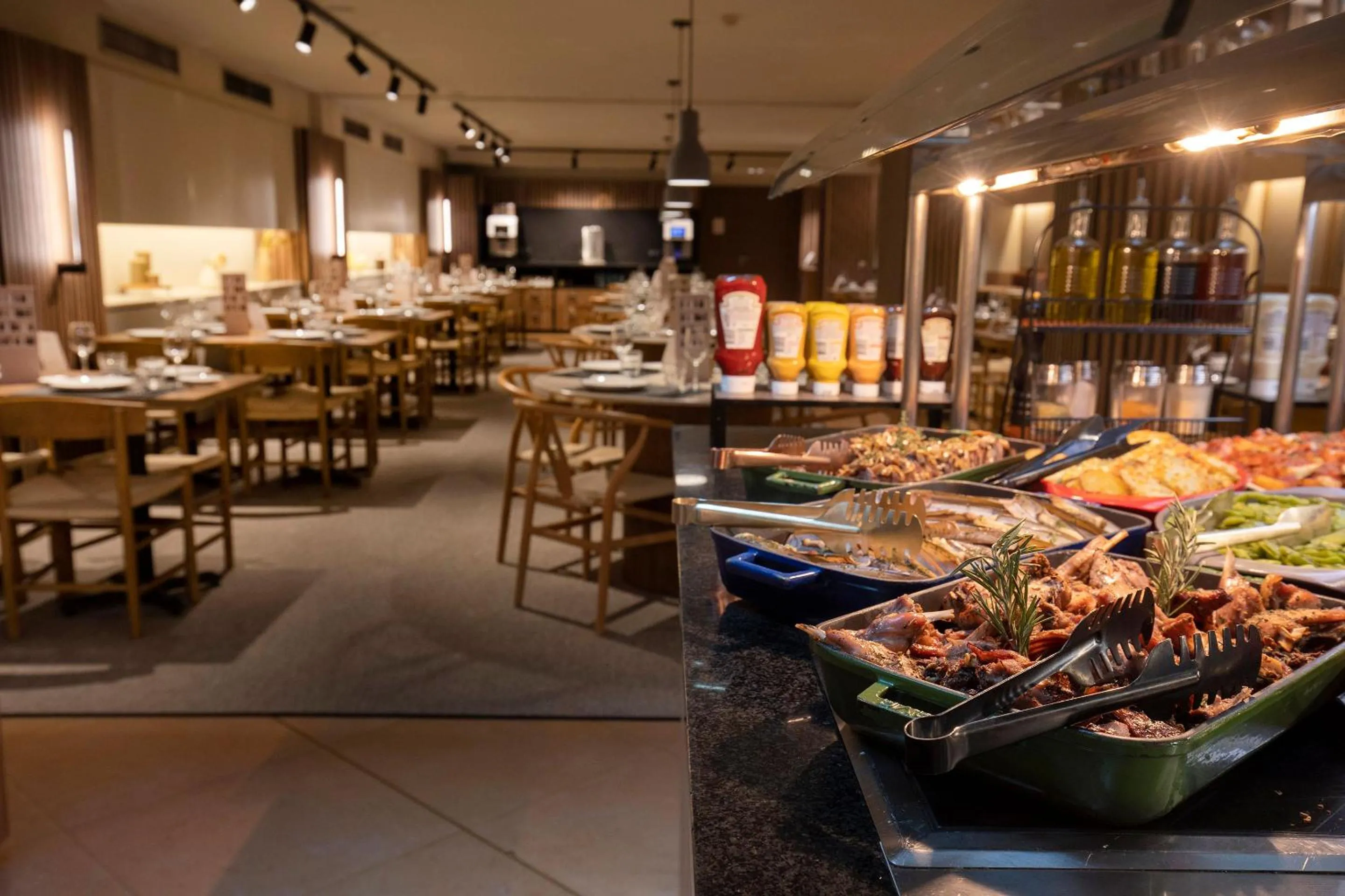 Restaurant/places to eat in Hotel Màgic Andorra by Nexta