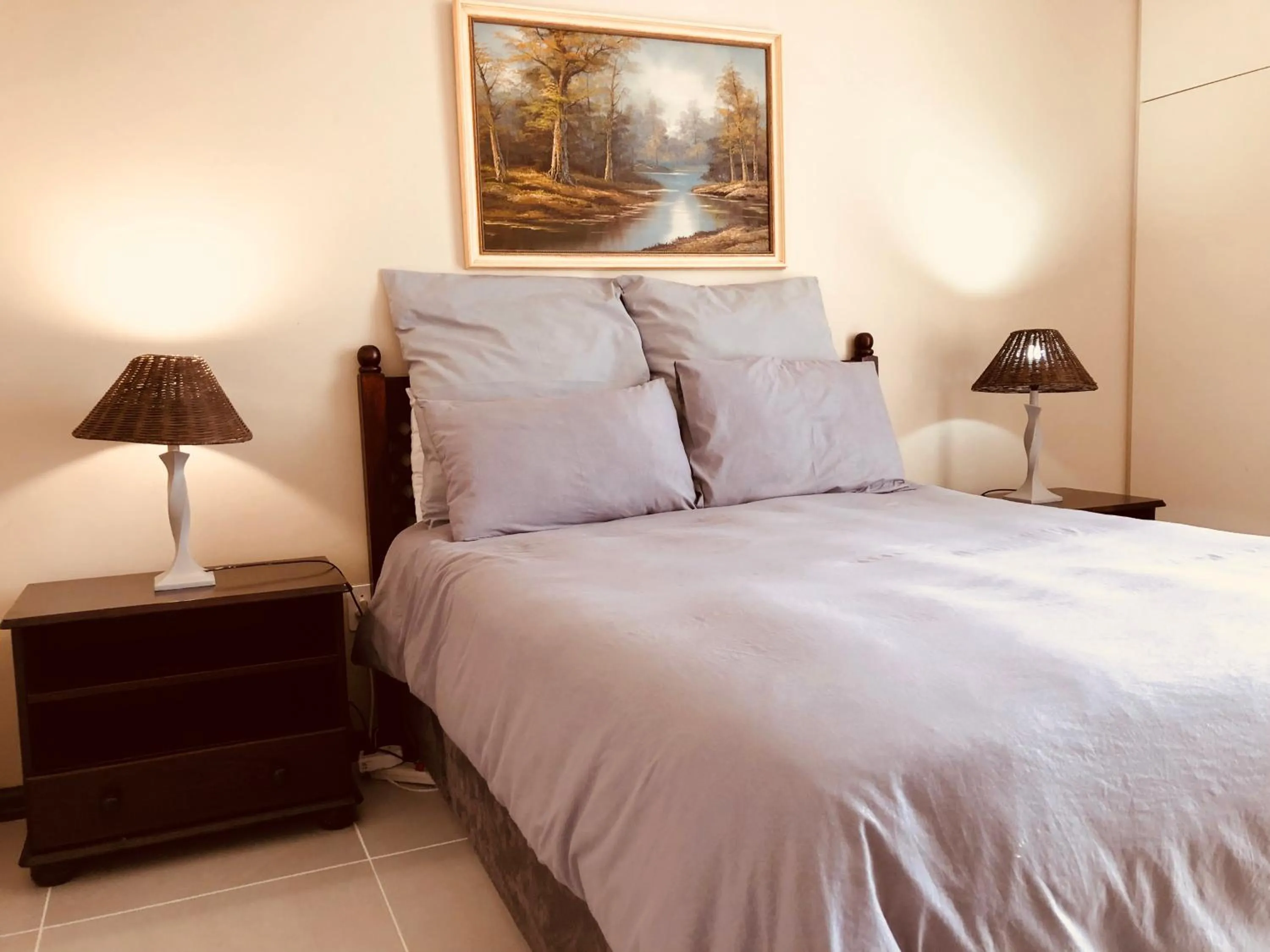 Bed in Eden Rose Manor B&B