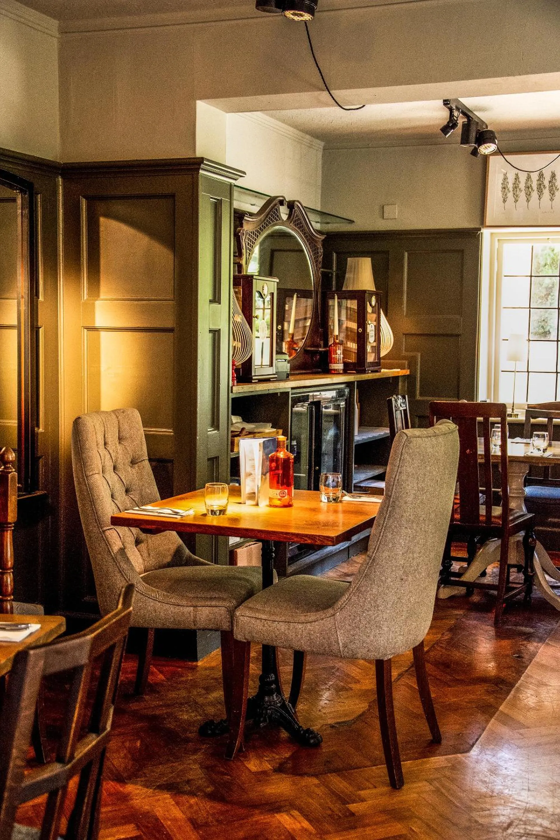 Restaurant/places to eat in The Old Mill