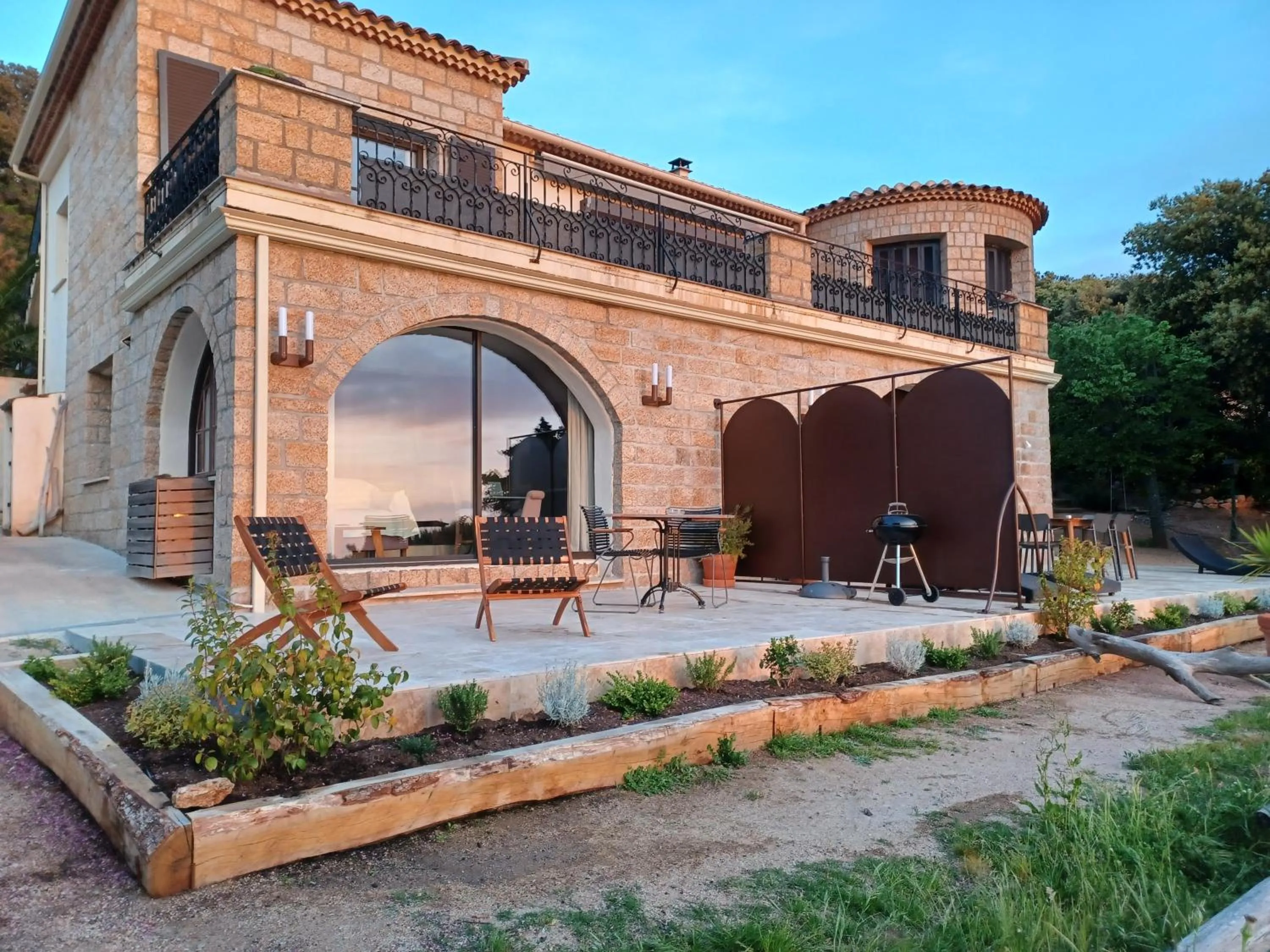 BBQ facilities in U Castellu, l' hôtel particulier