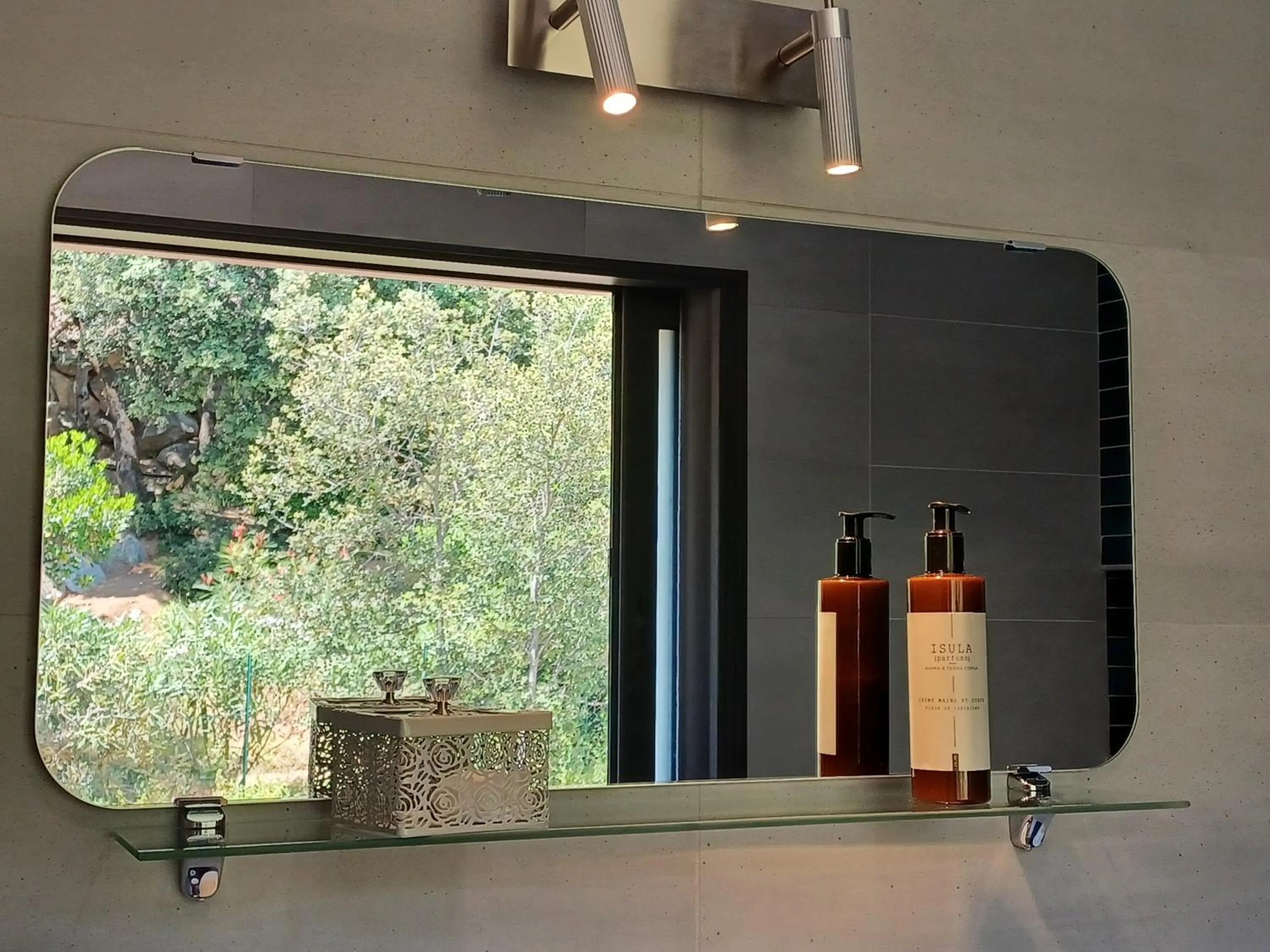 Bathroom in U Castellu, l' hôtel particulier