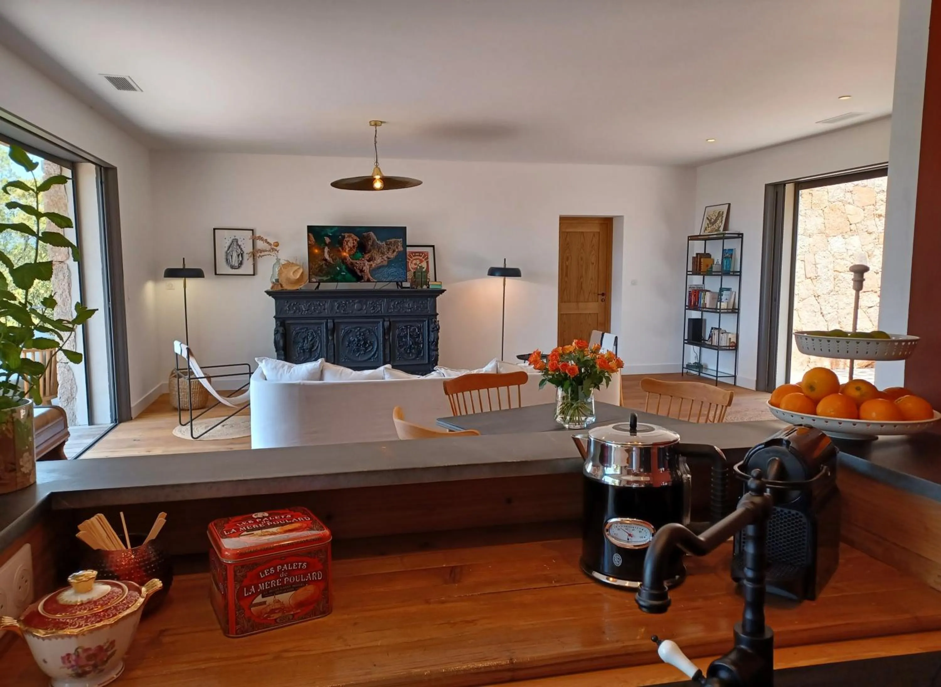Living room in U Castellu, l' hôtel particulier