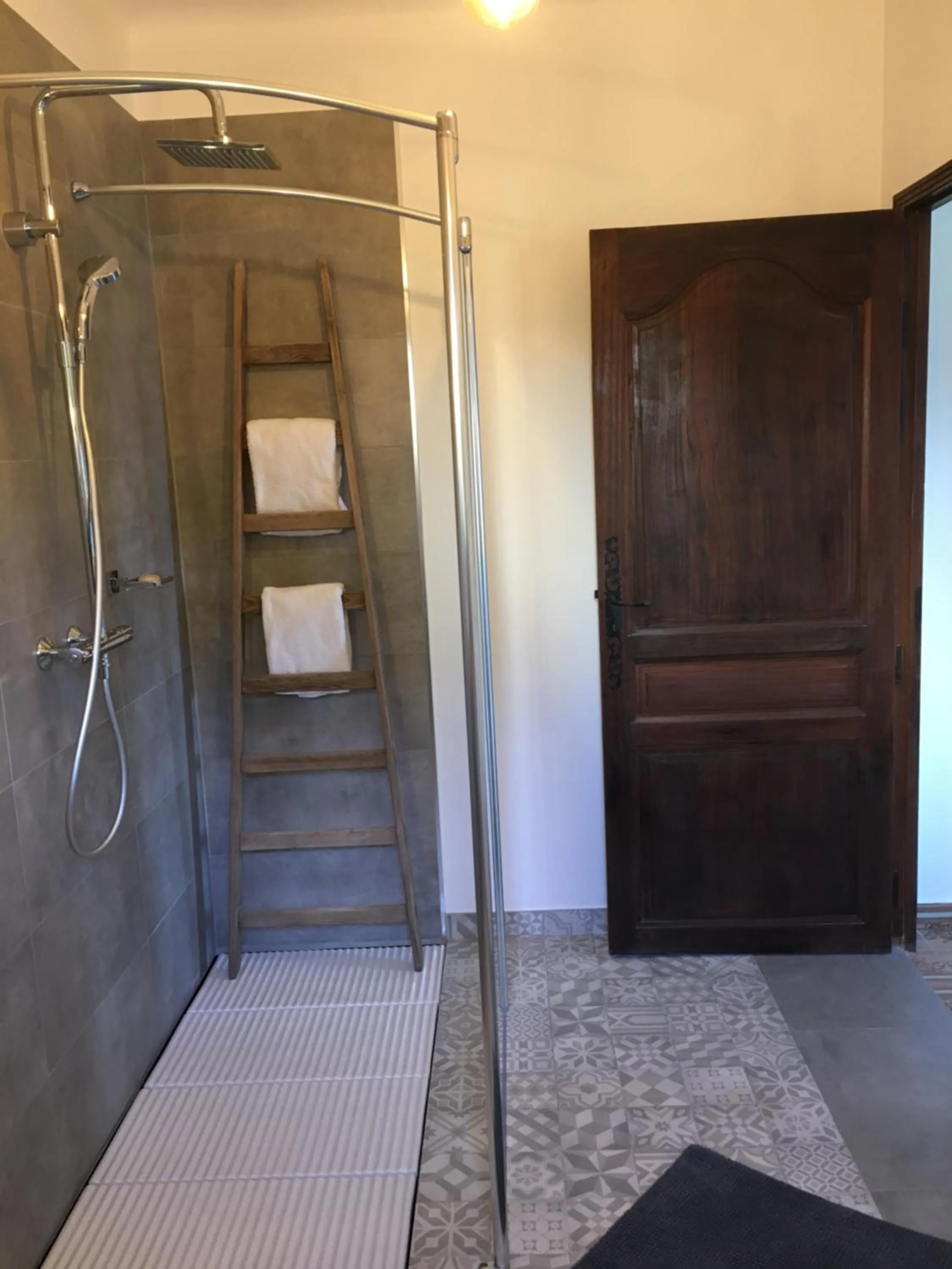 Shower in U Castellu, l' hôtel particulier