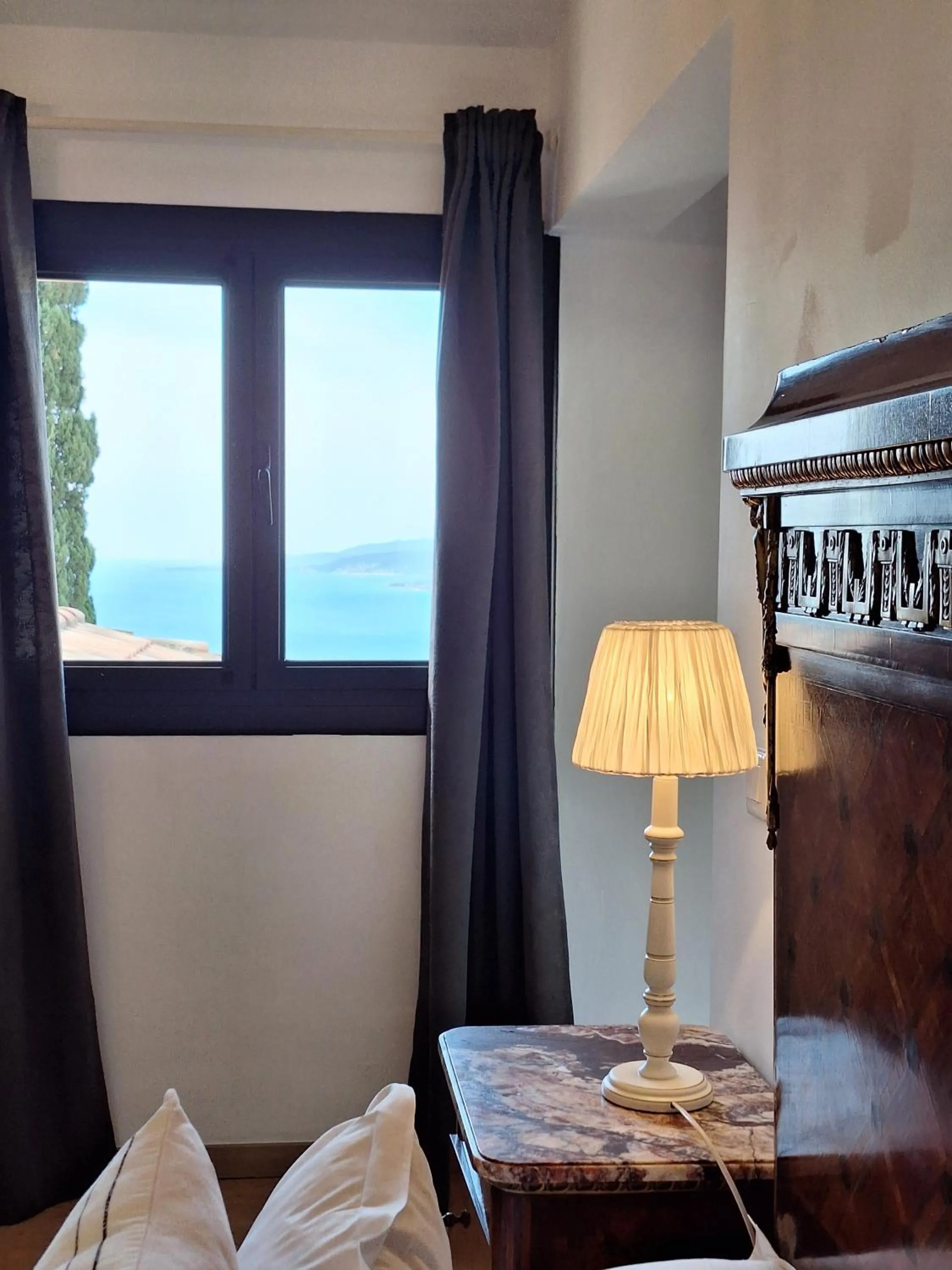 Sea view, Bed in U Castellu, l' hôtel particulier