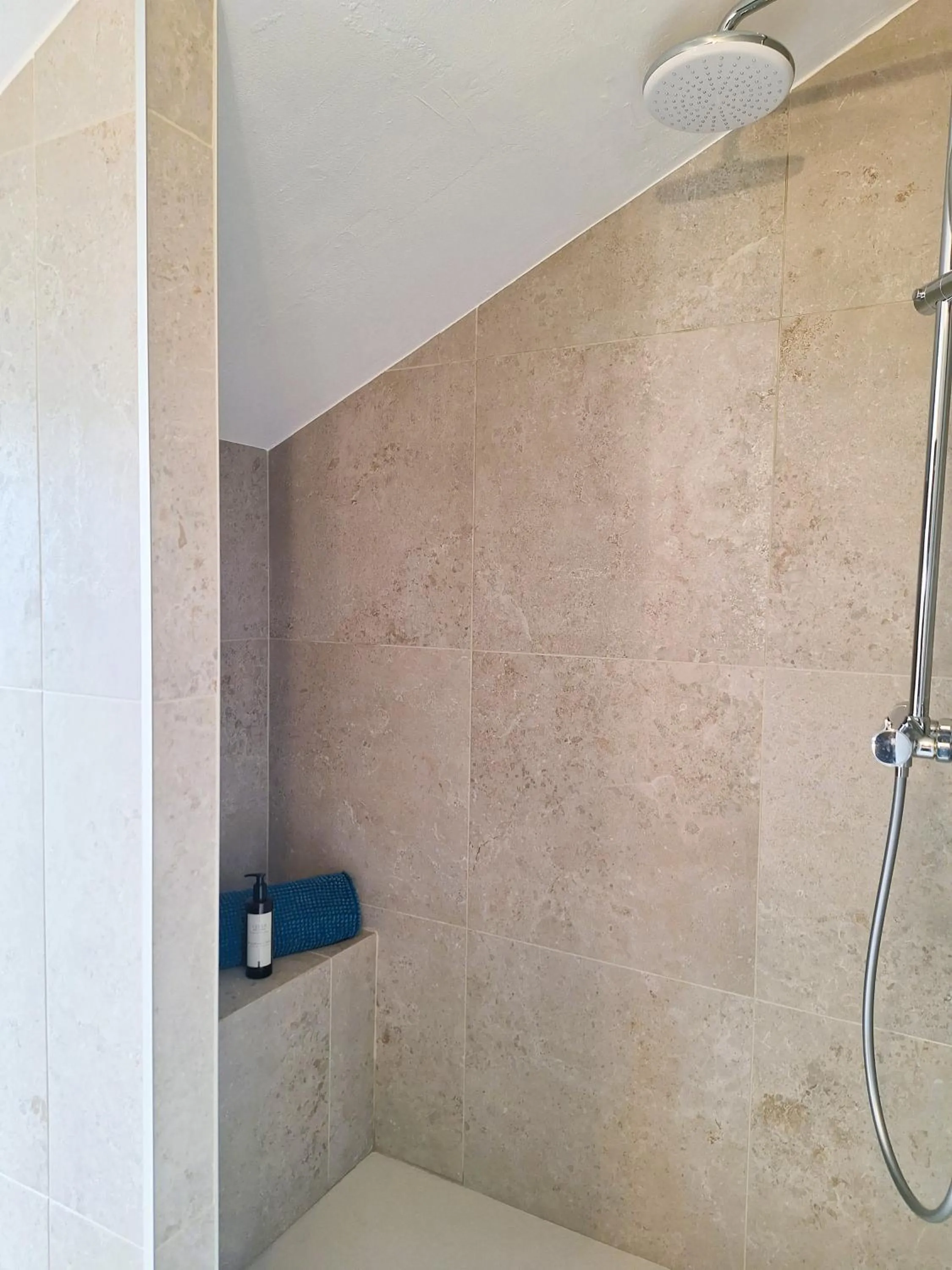 Bathroom in U Castellu, l' hôtel particulier