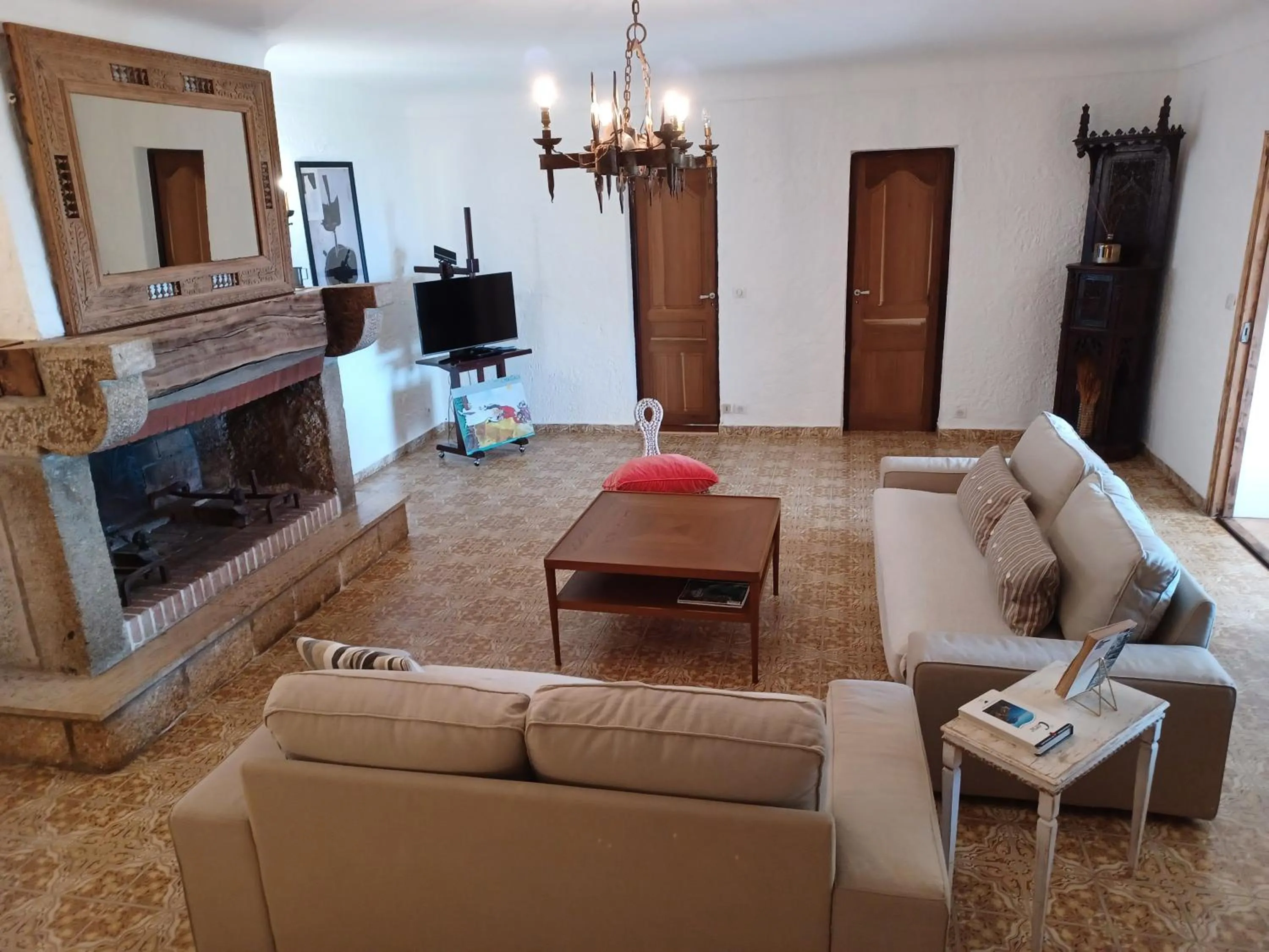 Living room in U Castellu, l' hôtel particulier
