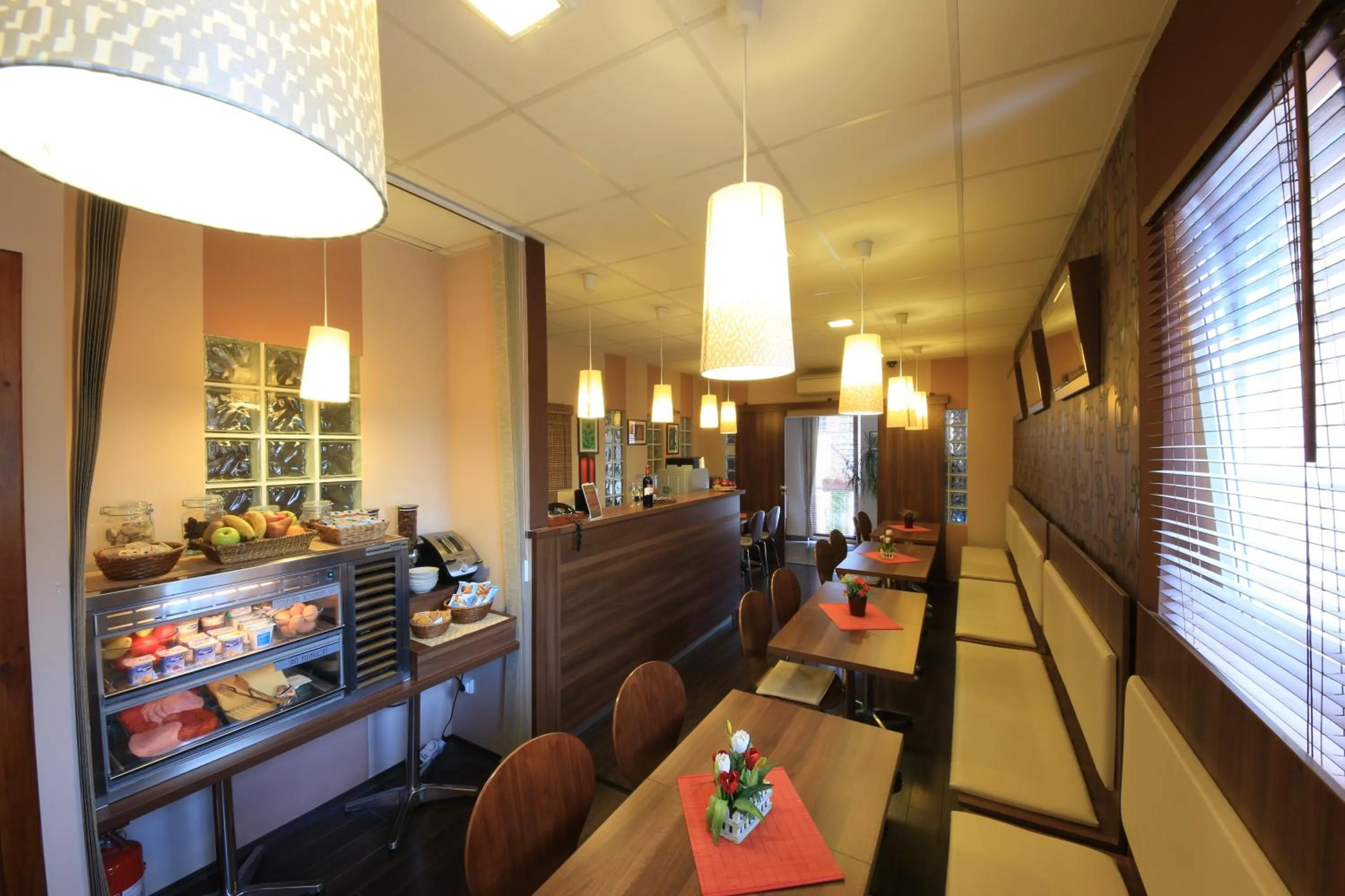 Restaurant/places to eat in Napraforgó Wellness Ház és Panzió