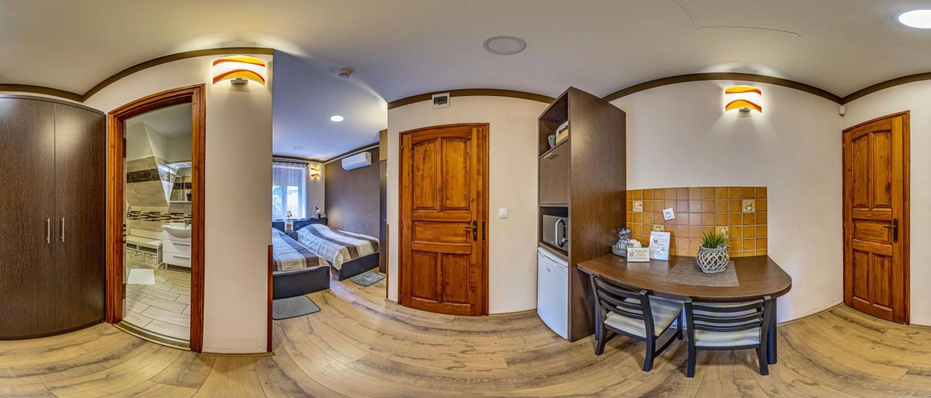 Bed in Napraforgó Wellness Ház és Panzió