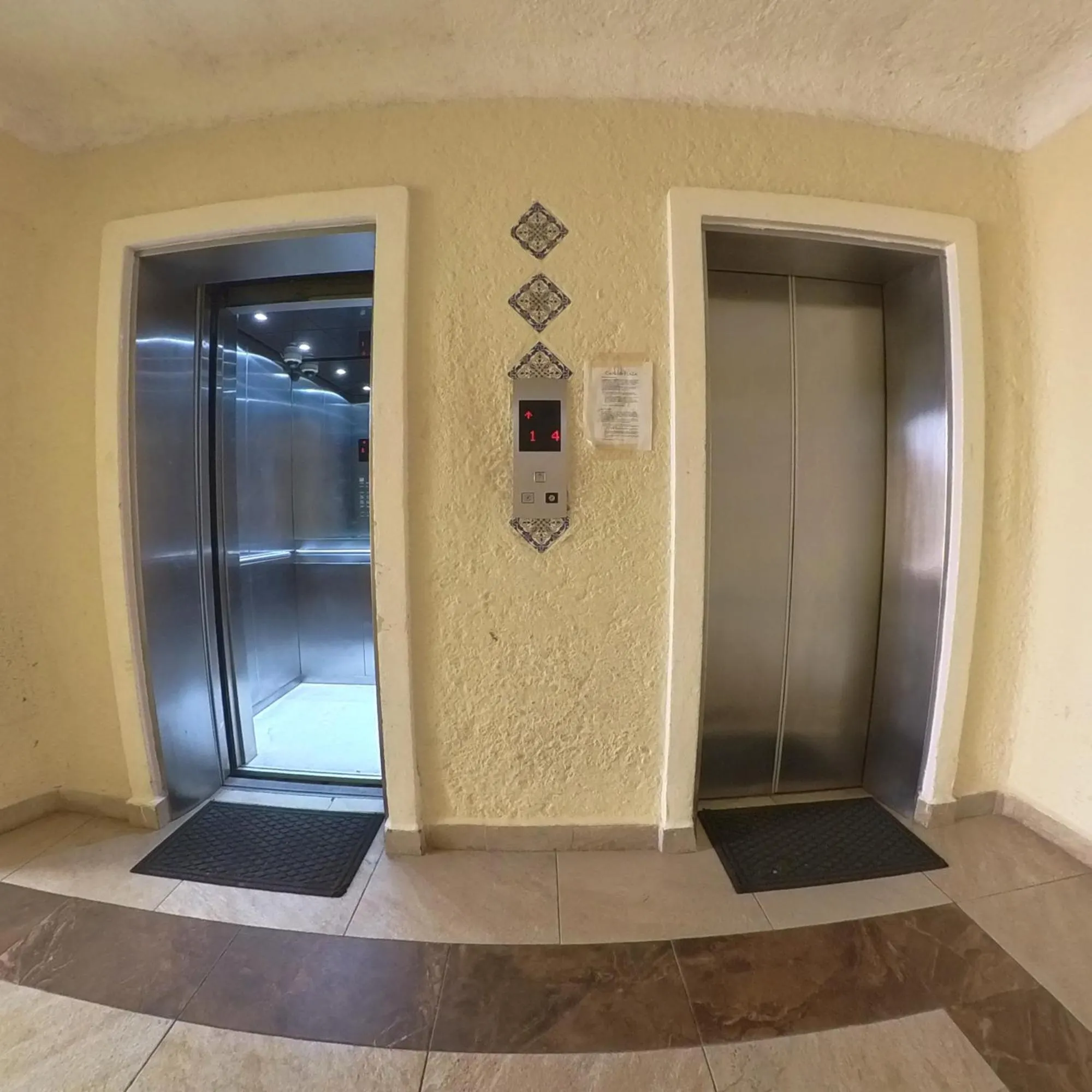 Area and facilities in Cancún Plaza Sea View