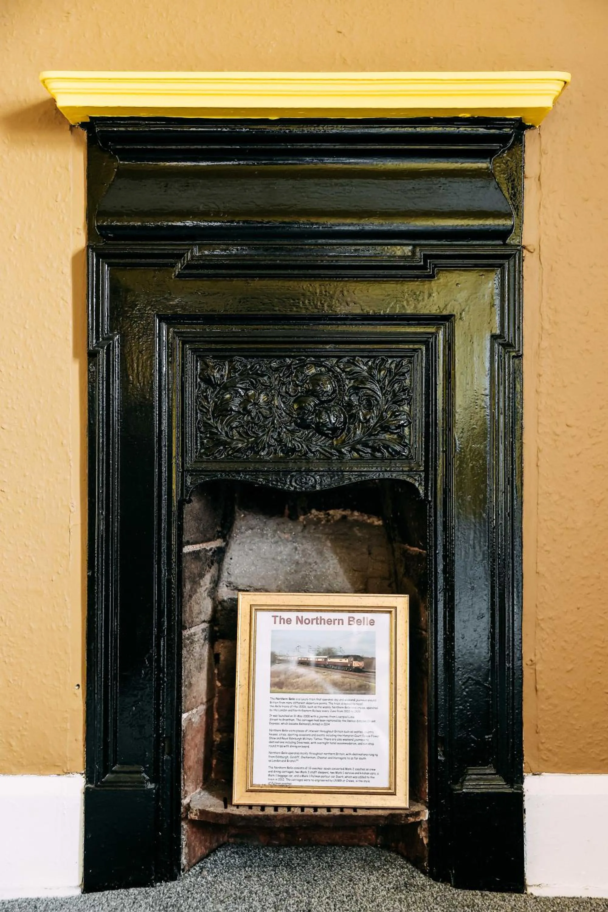Decorative detail in Station Hotel