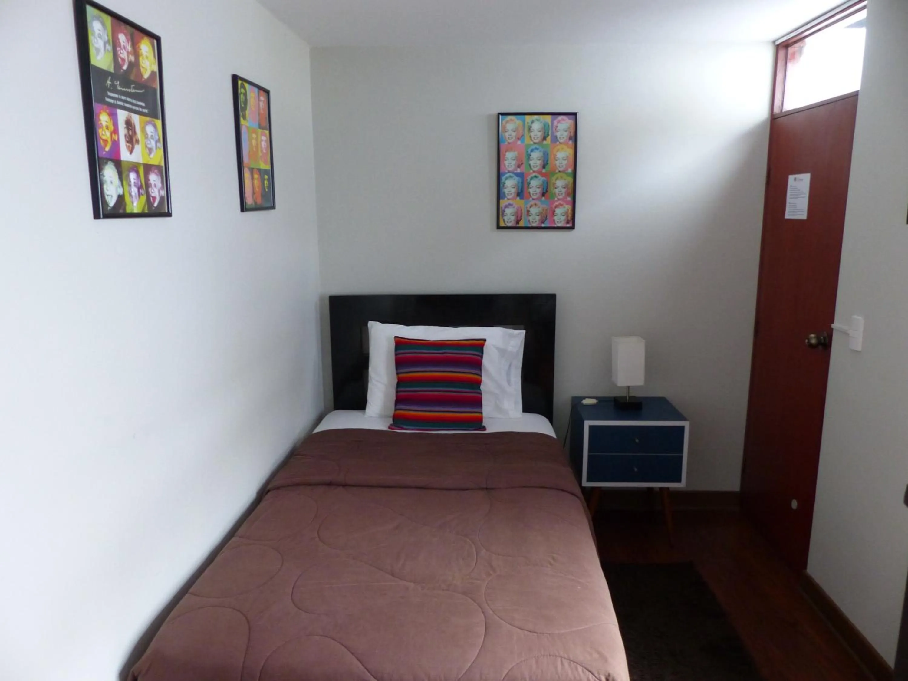 Bed in The Lighthouse Bed and Breakfast