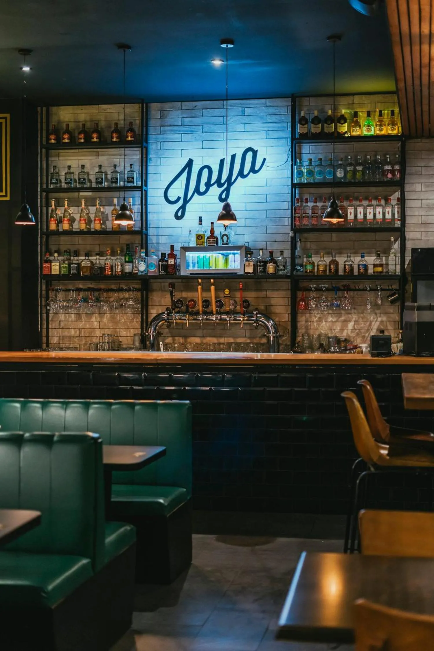 Restaurant/places to eat in La Joya Hostel