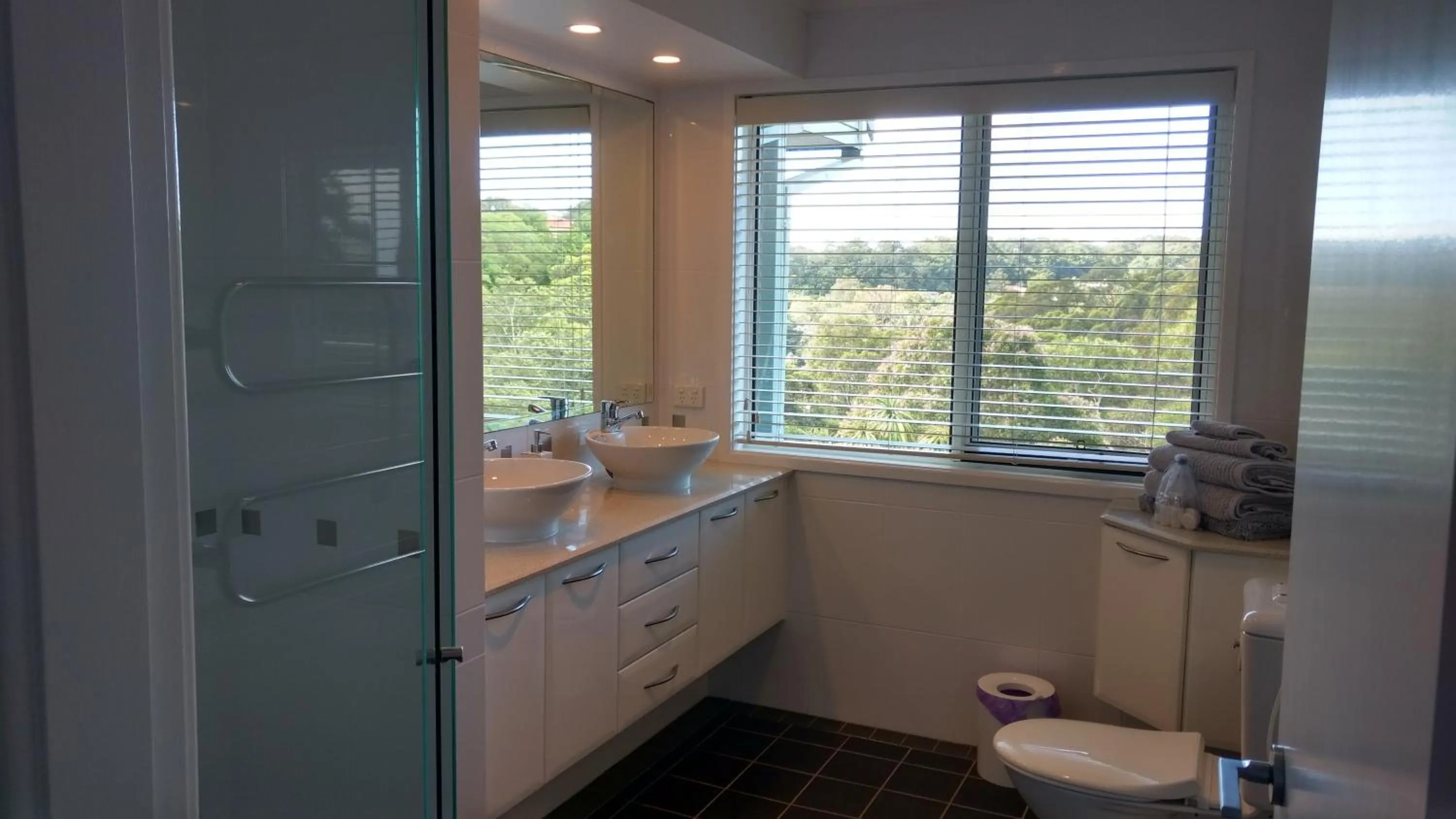 Bathroom in Valley View Bed and Breakfast