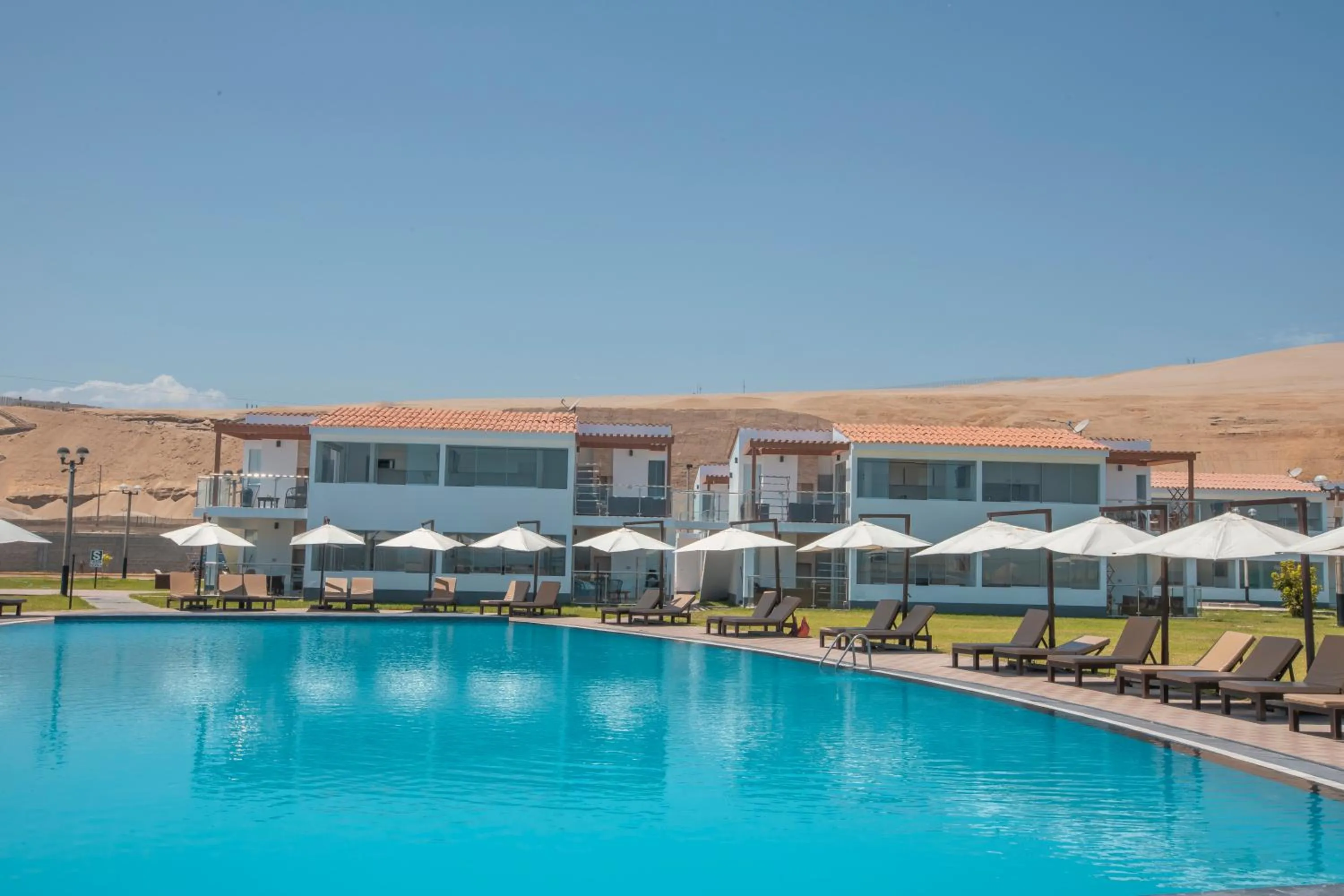 Swimming pool in DM Hoteles Asia