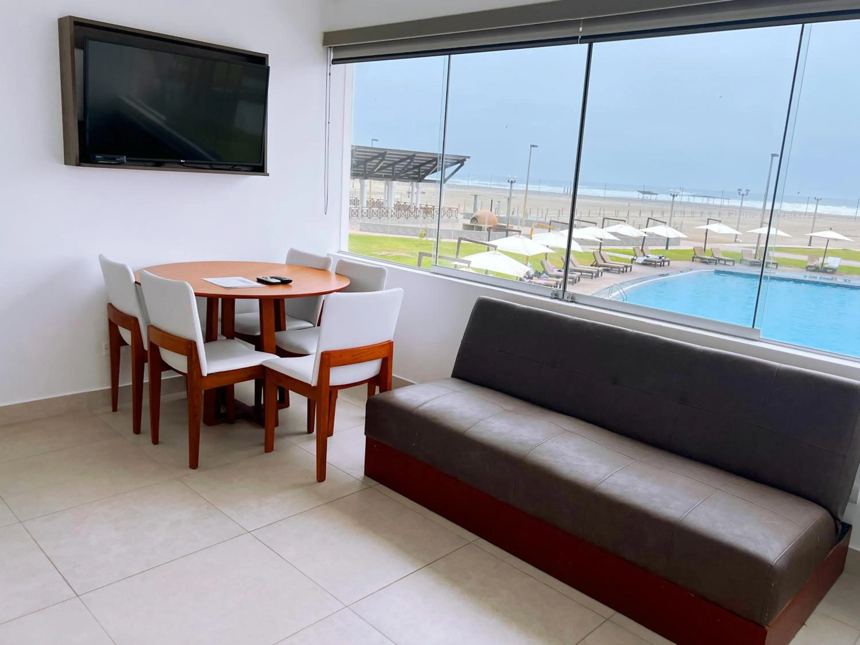 Dining area in DM Hoteles Asia