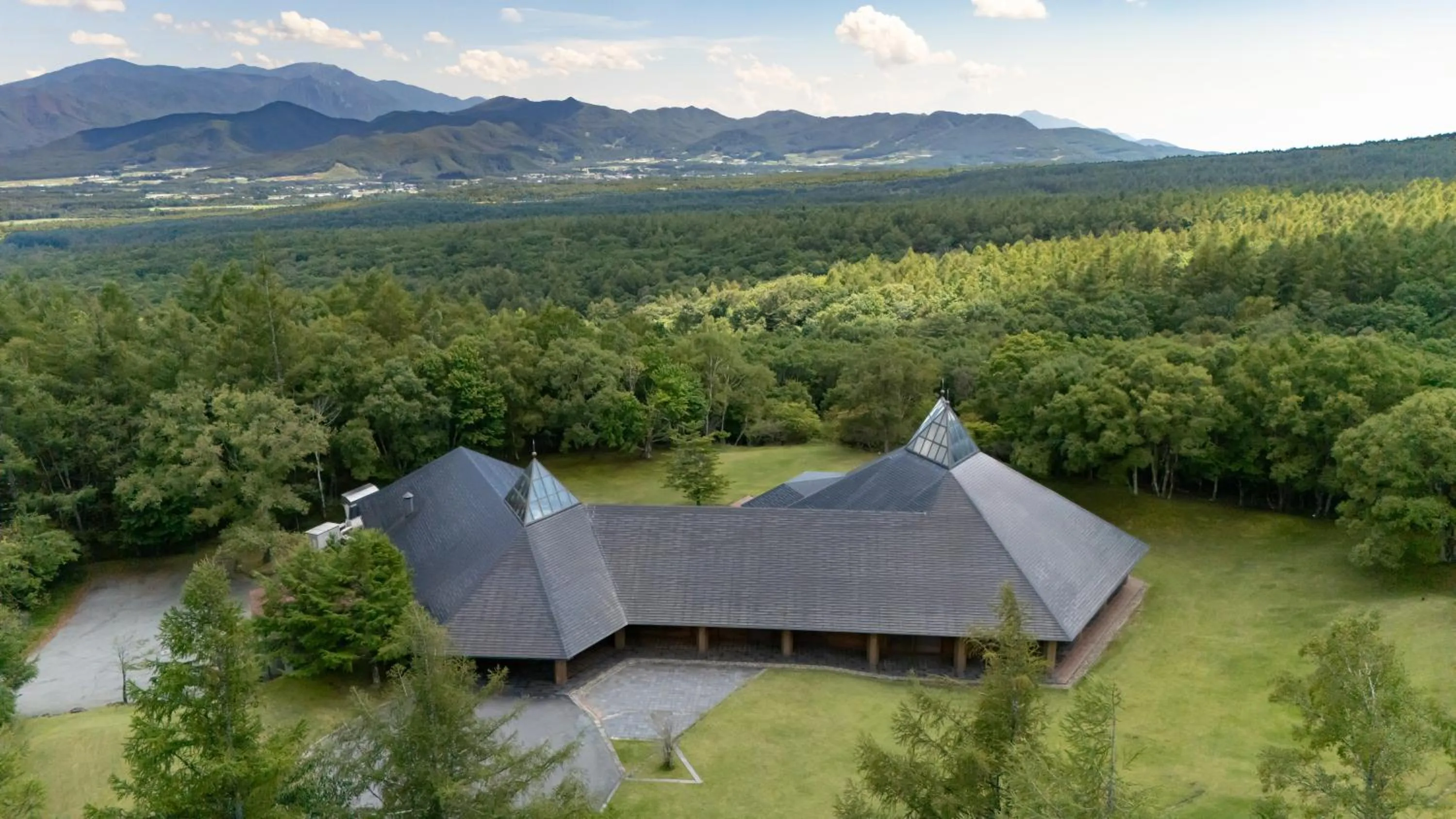 On site in Yatsugatake Kogen Lodge