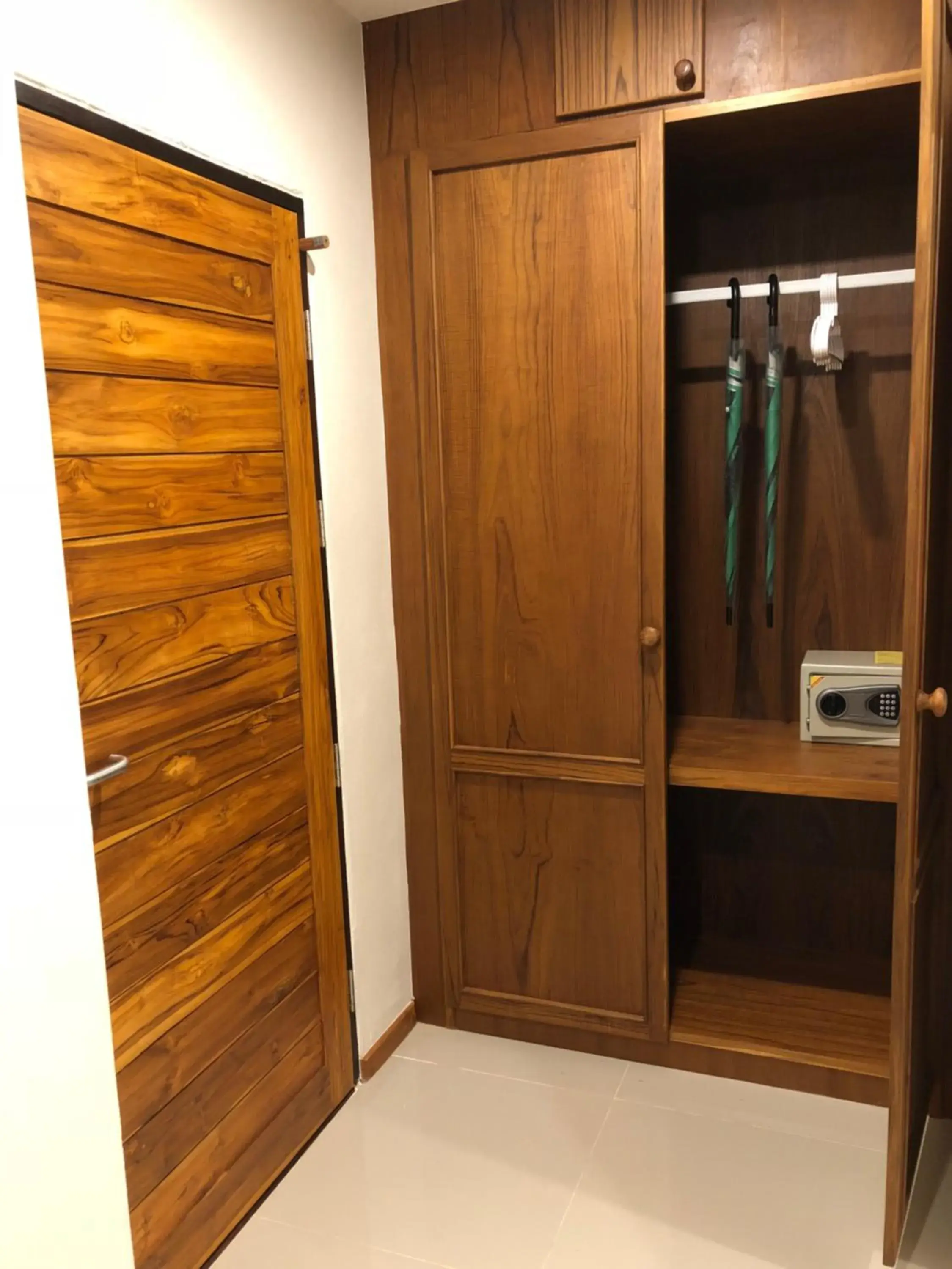 Bedroom in Crystal Lamai Hotel Bedroom in Crystal Lamai Hotel