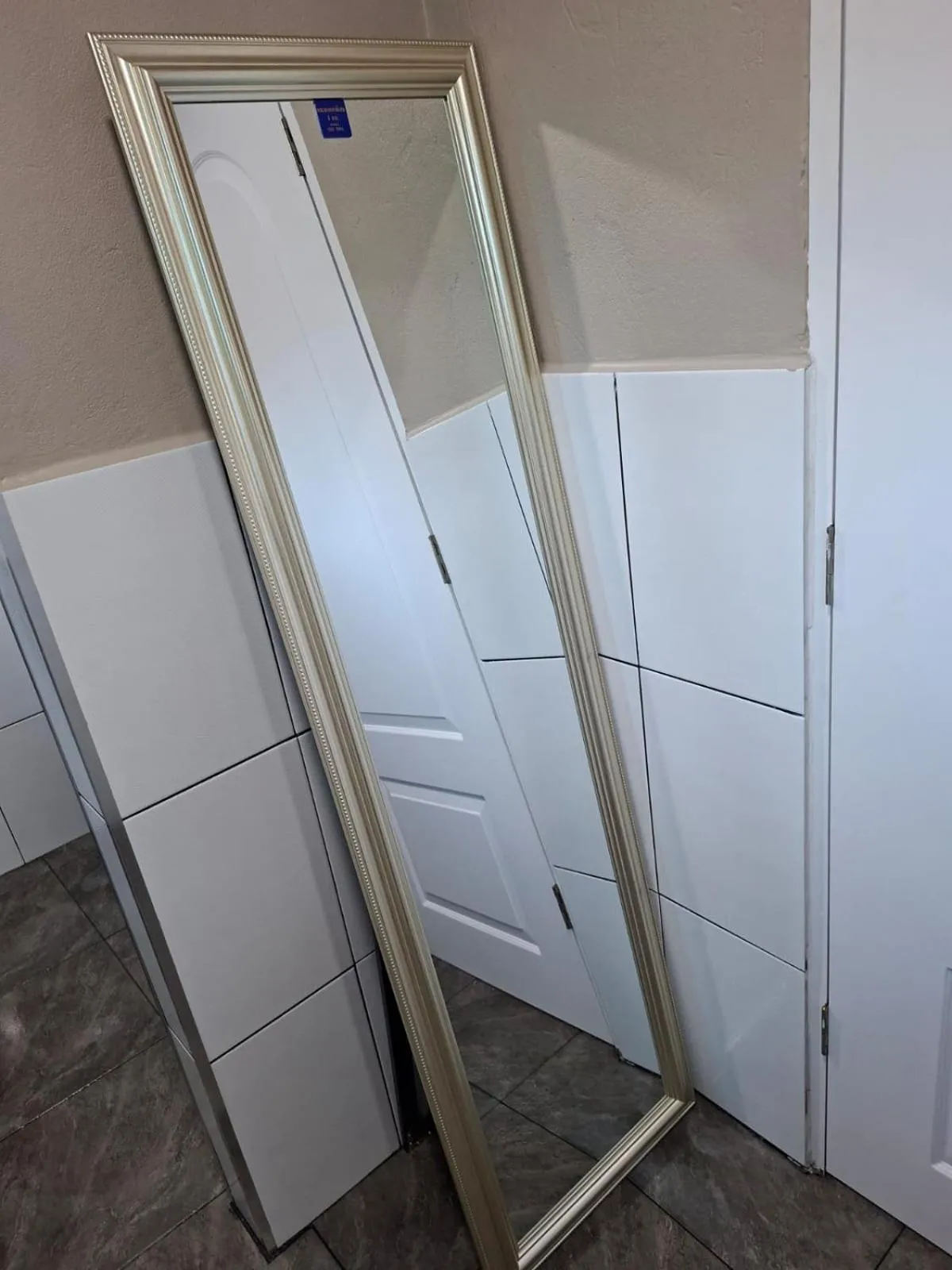 Shower in Bee Nat Garden Resort