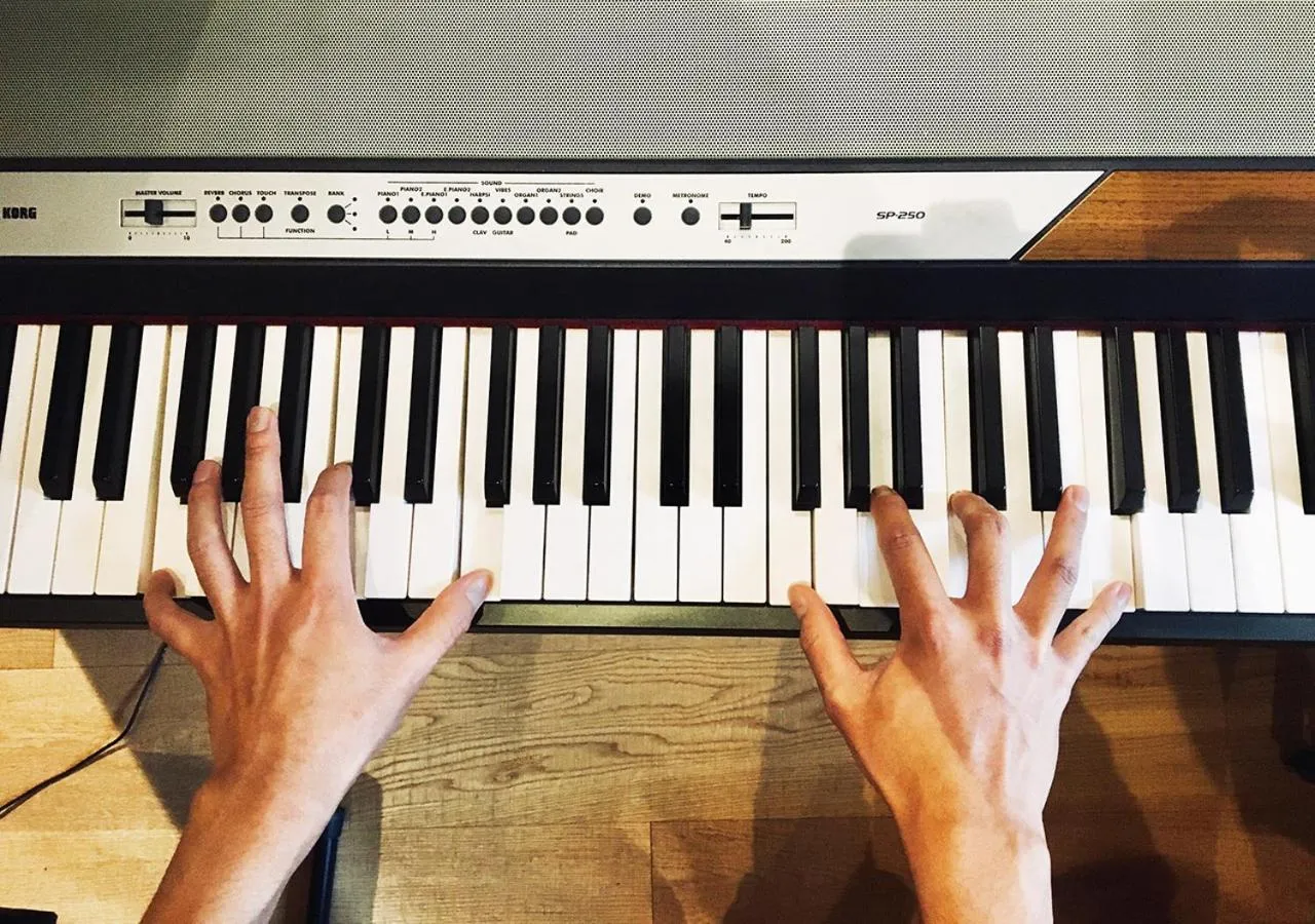 Decorative detail in Kangaroo Hotel Side B