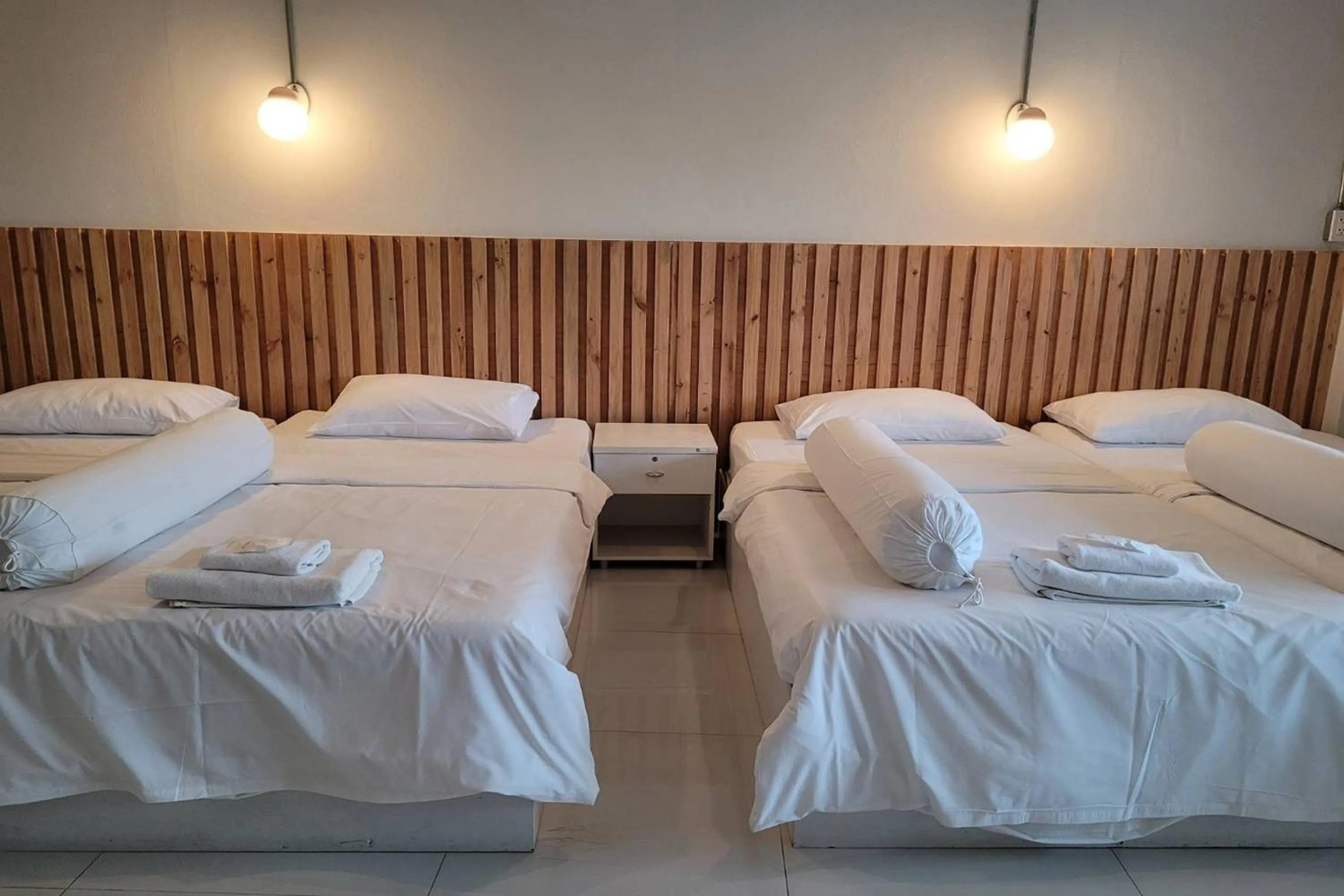 Bedroom, Bed in ASAYA House