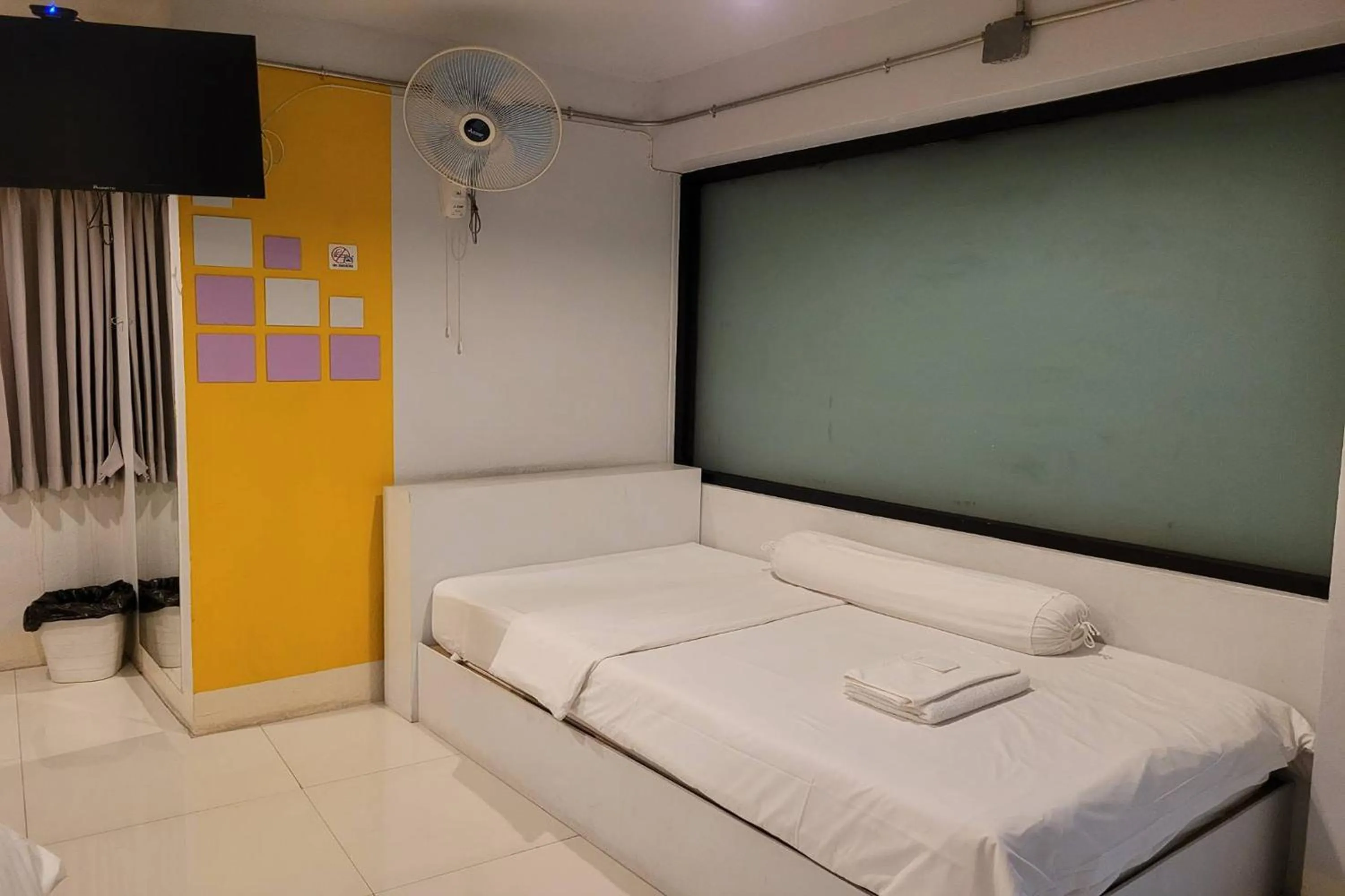 Bedroom, Bed in ASAYA House