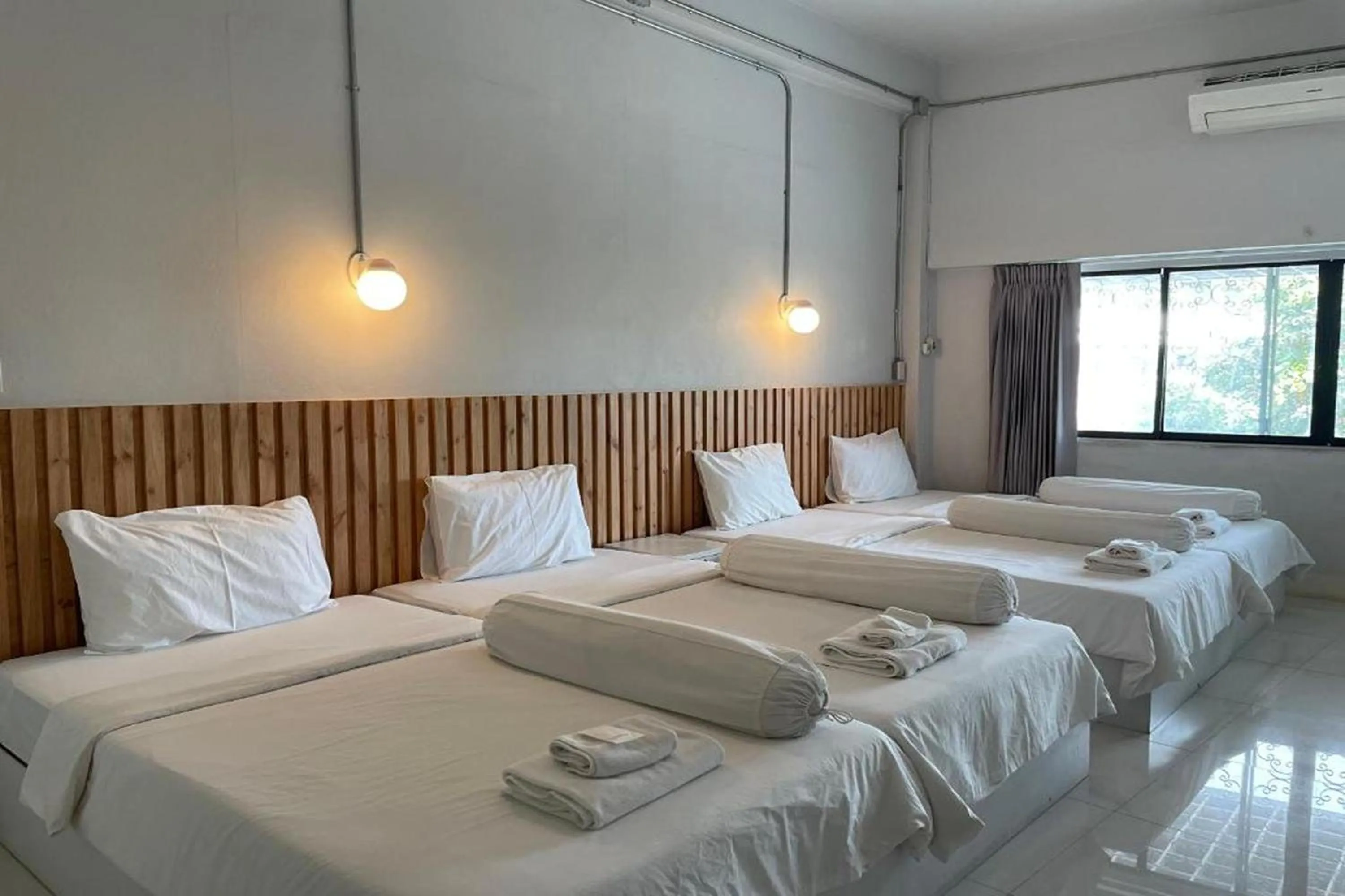 Bedroom, Bed in ASAYA House