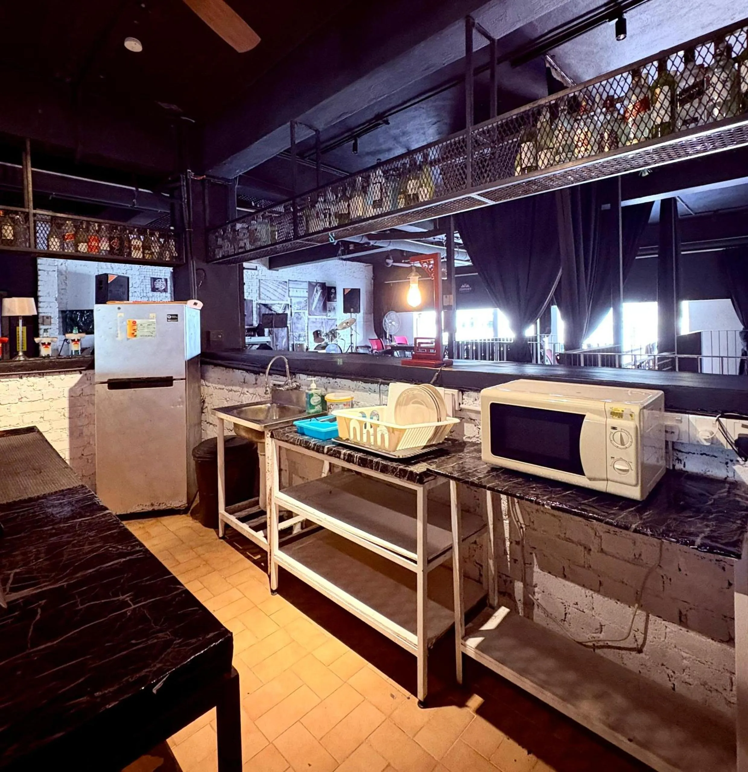 Communal kitchen in Kim Haus Loft