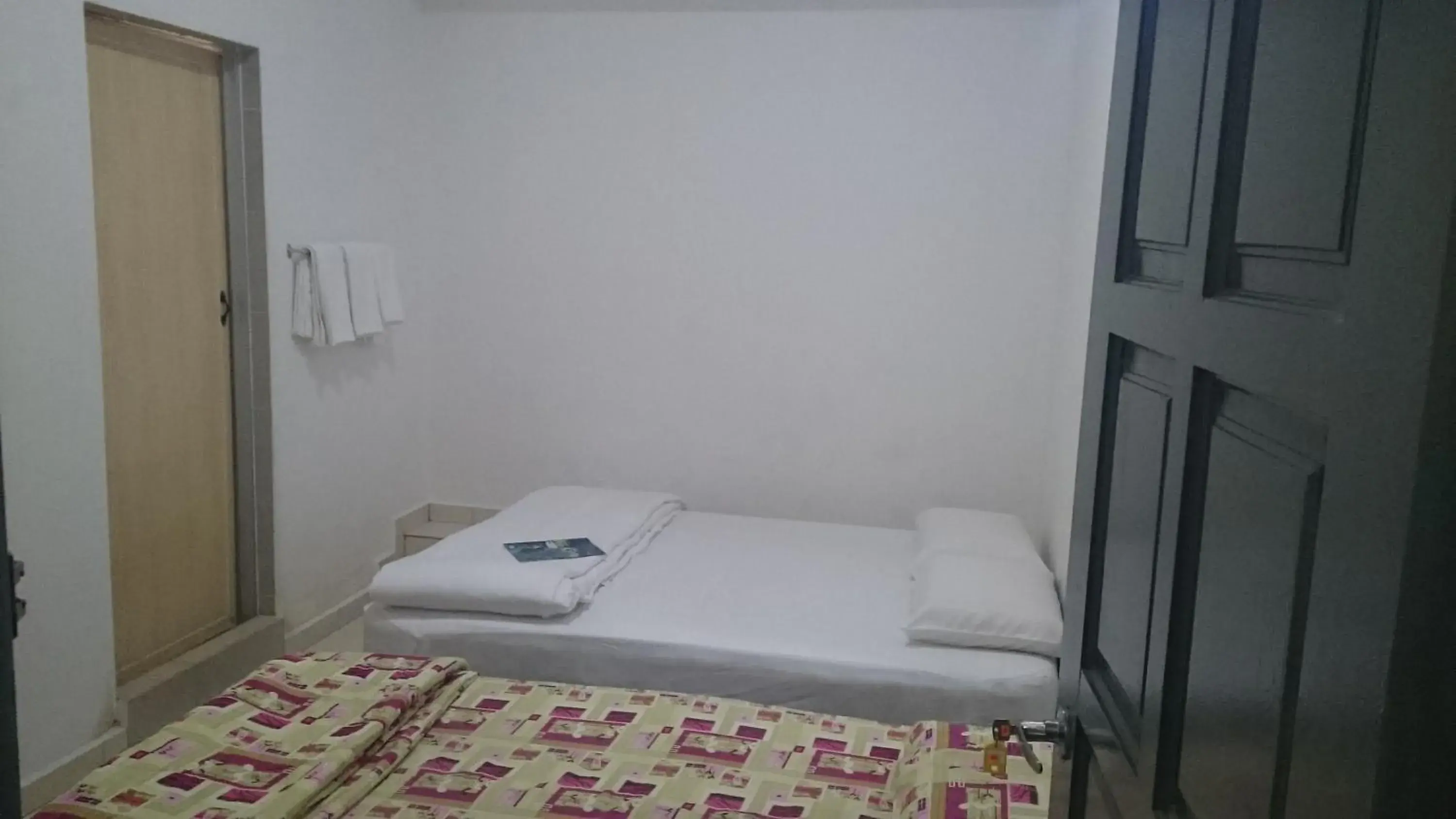 bunk bed, Bed in Axis Hotel bunk bed, Bed in Axis Hotel