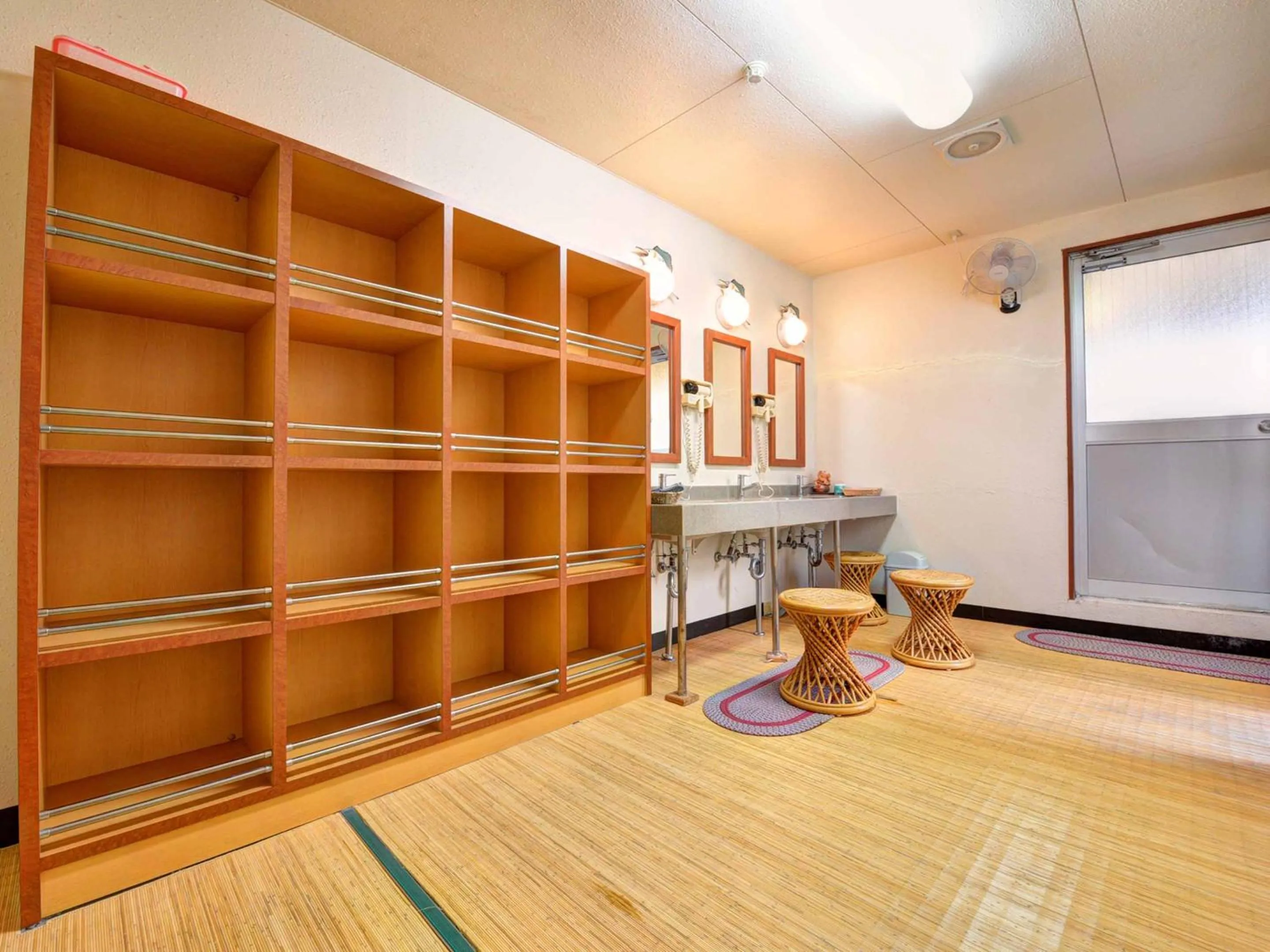 Public Bath in Takumi Kanko Hotel