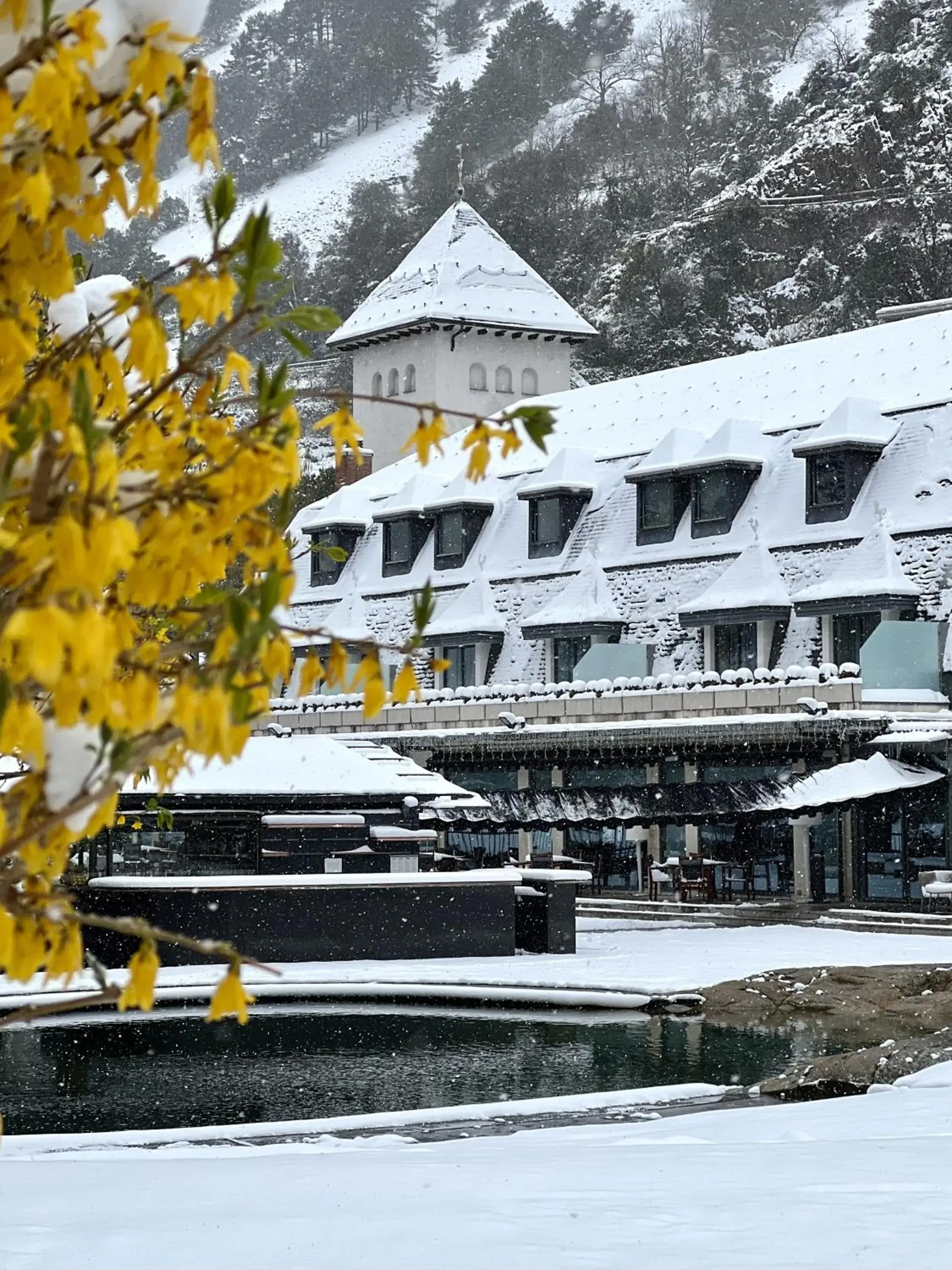 Property building in Andorra Park Hotel Property building in Andorra Park Hotel