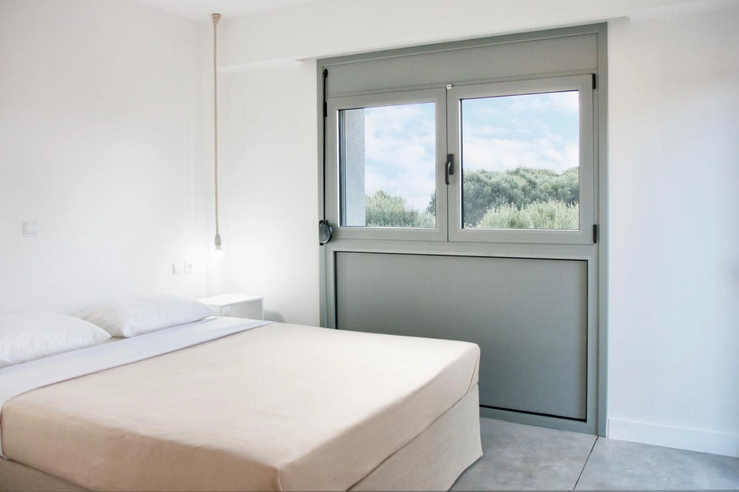 Bedroom, Bed in Axos Apartments