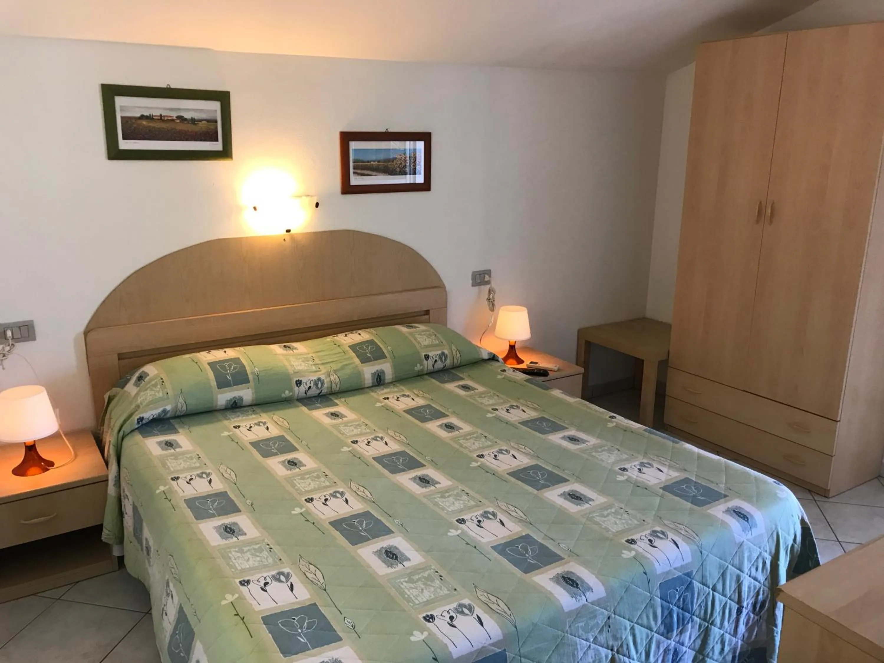 Bed in Hotel B&B Rispescia Grosseto