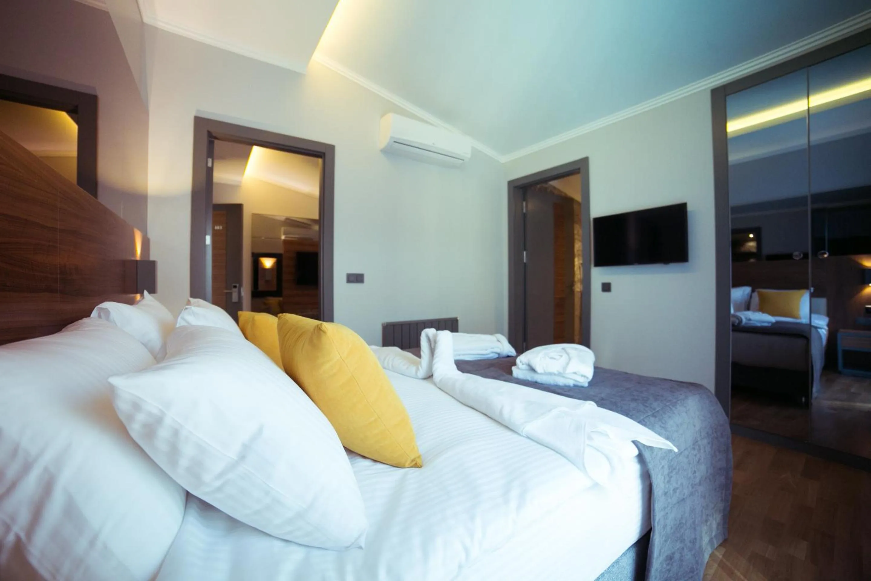 Other, Bed in Ankacity Suit Flat