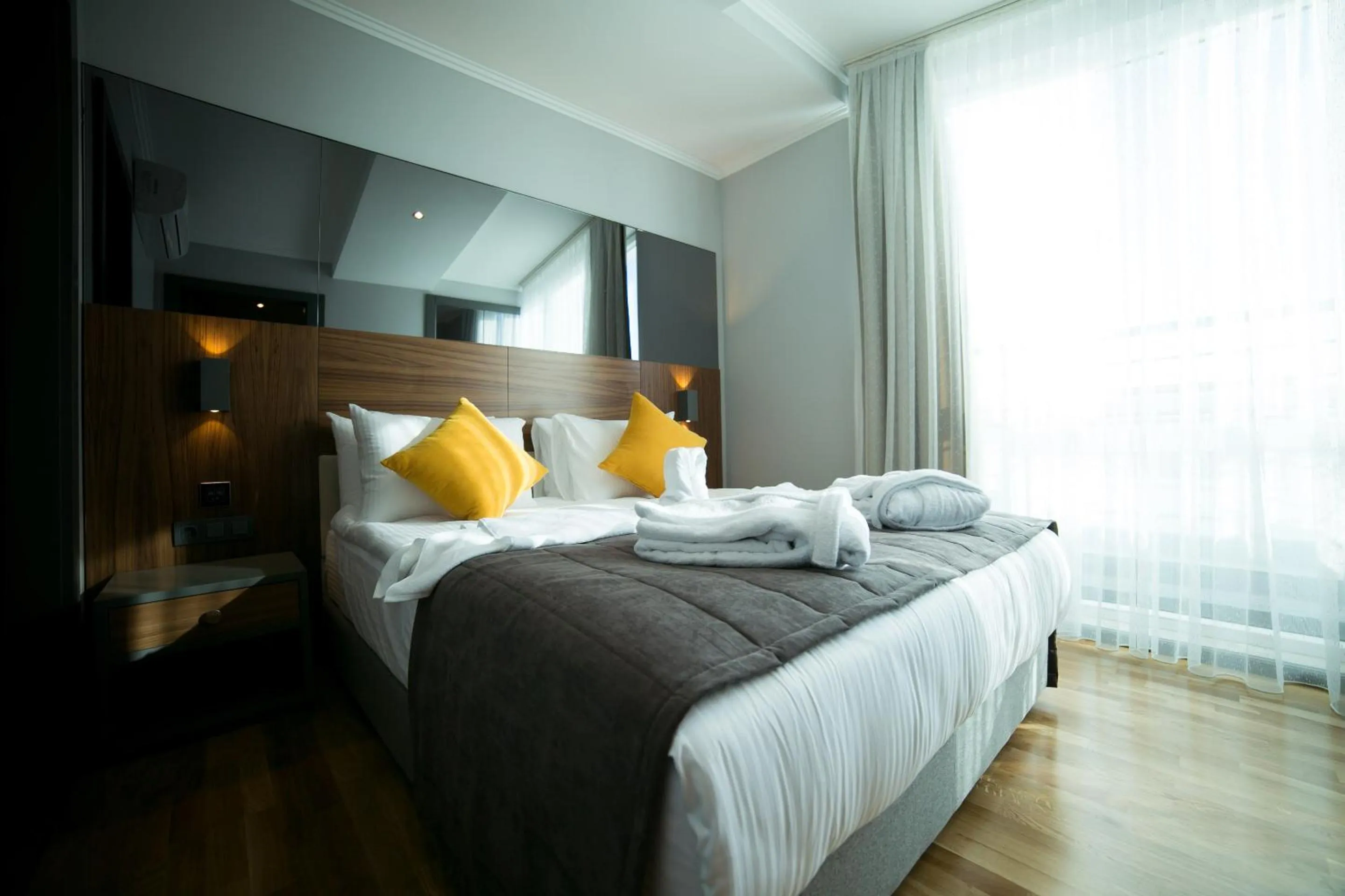 Bed in Ankacity Suit Flat